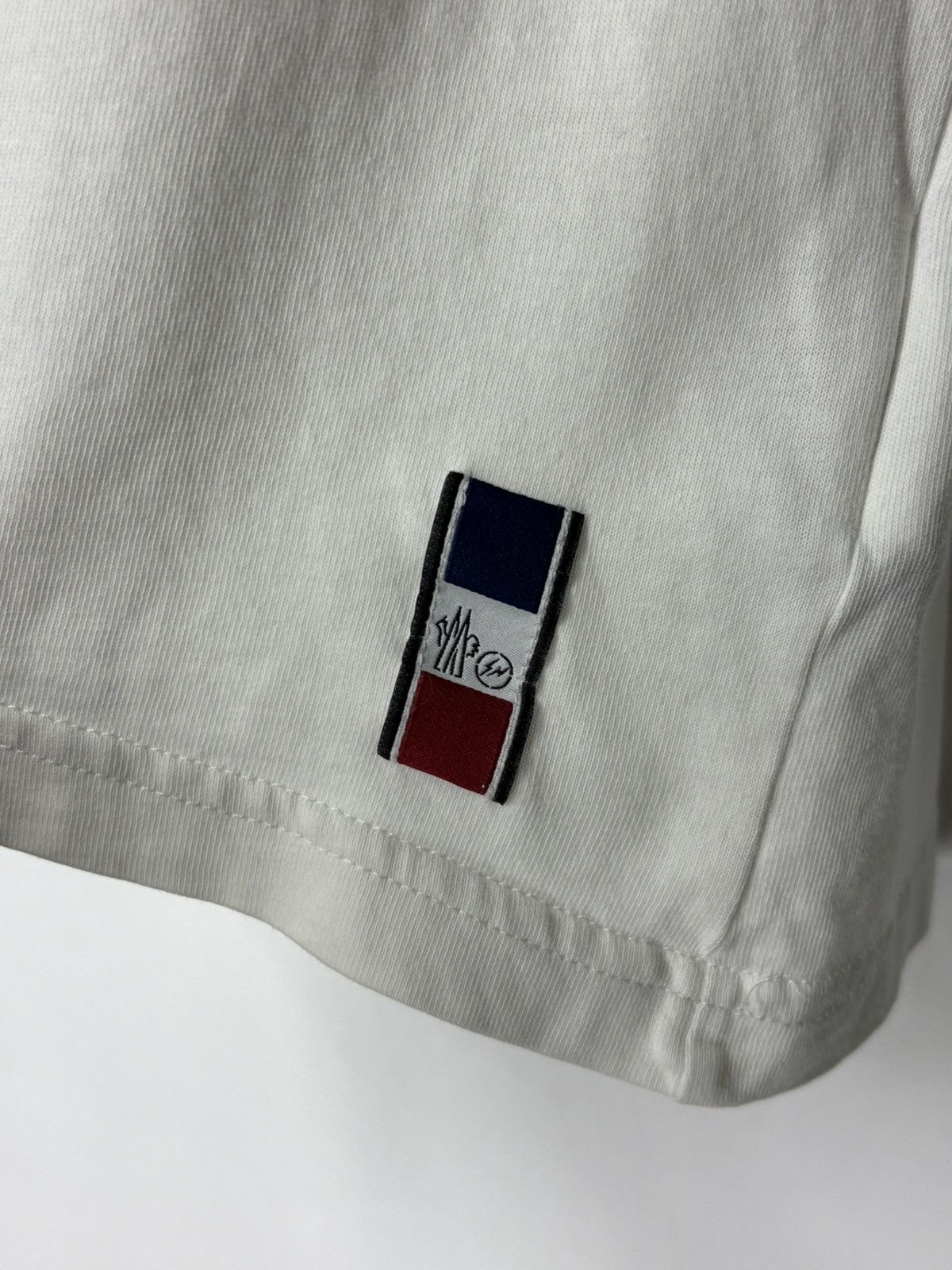 Fragment Design × Moncler Moncler Genius 7 x Fragment Hiroshi Funiwara White T-shirt Size US M / EU 48-50 / 2 - 6 Thumbnail