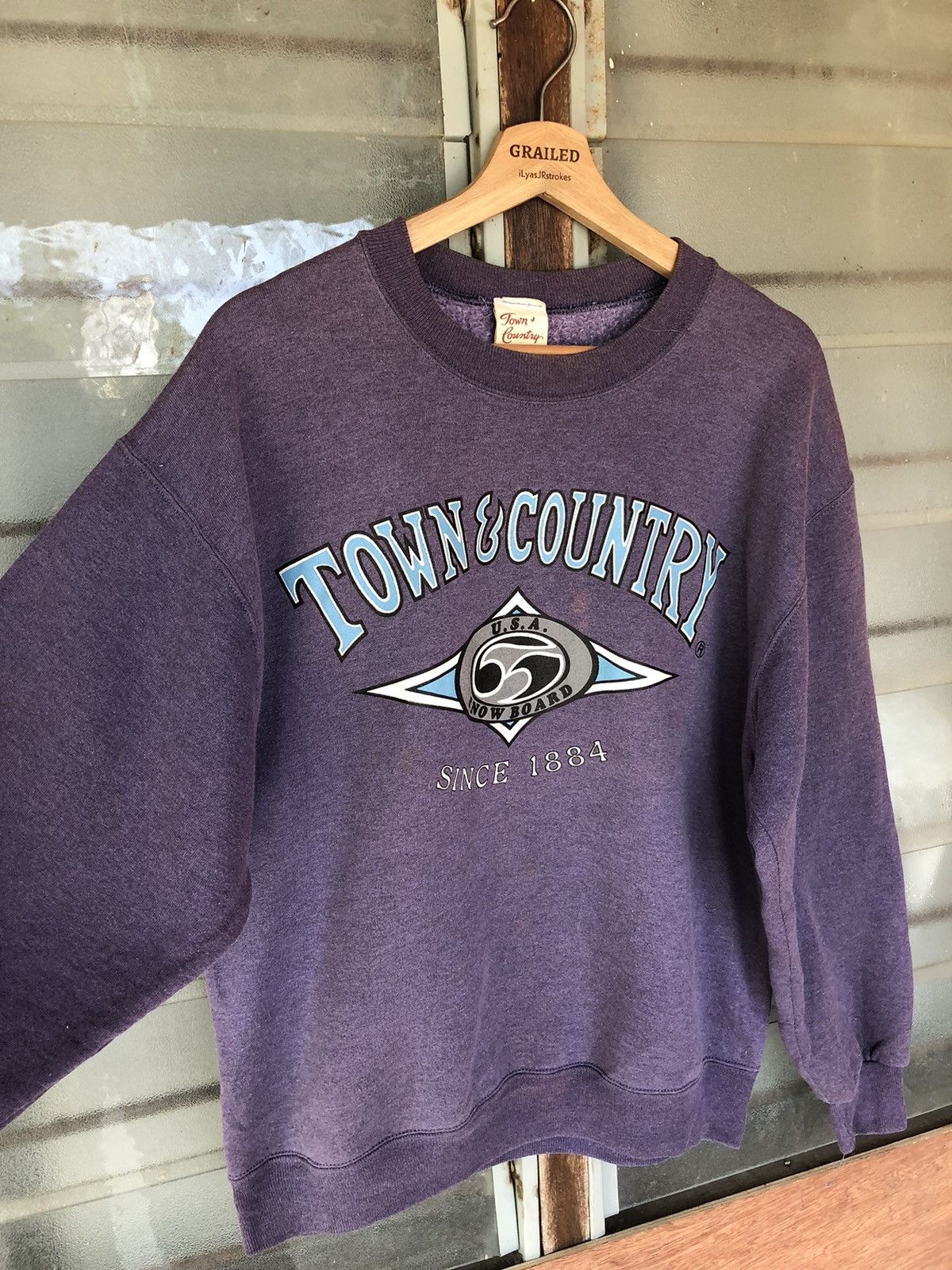 Vintage Vintage Town and Country Sweatshirt Size US M / EU 48-50 / 2 - 6 Thumbnail