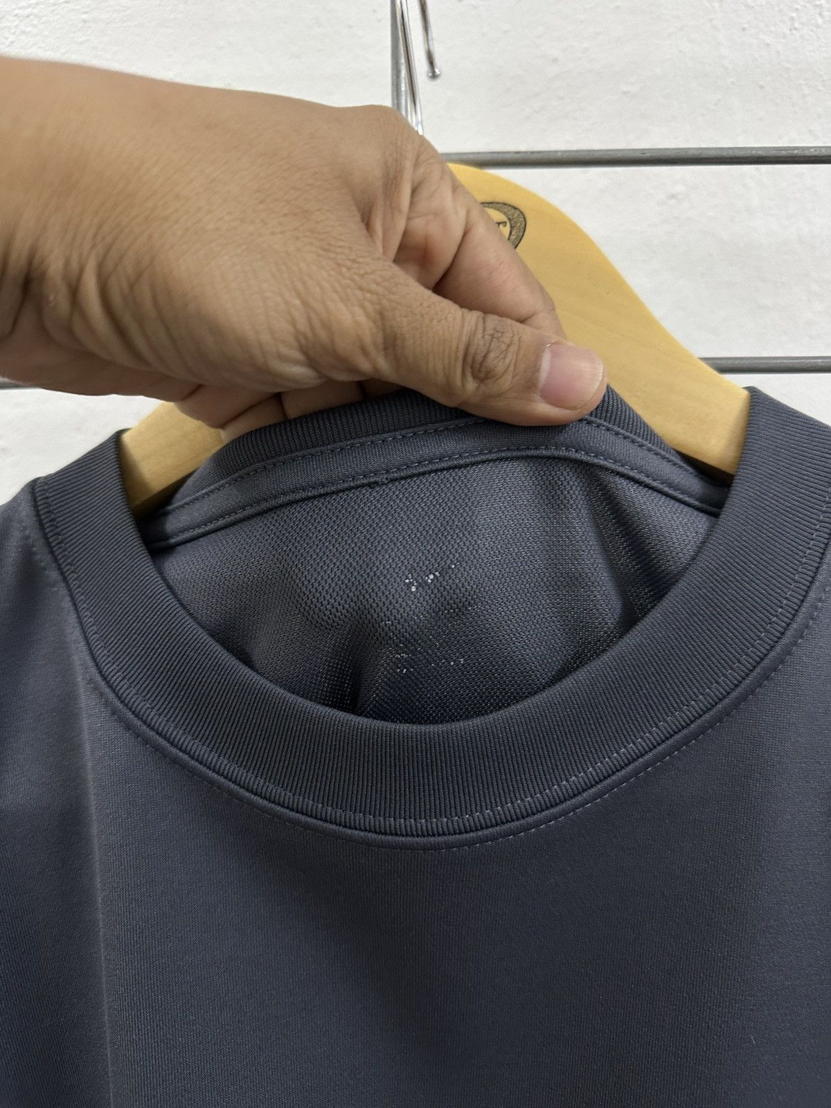 Nike Rare Vintage Nike Air Run Around Naked Kinda Dri Fit Jersey Size US L / EU 52-54 / 3 - 5 Thumbnail