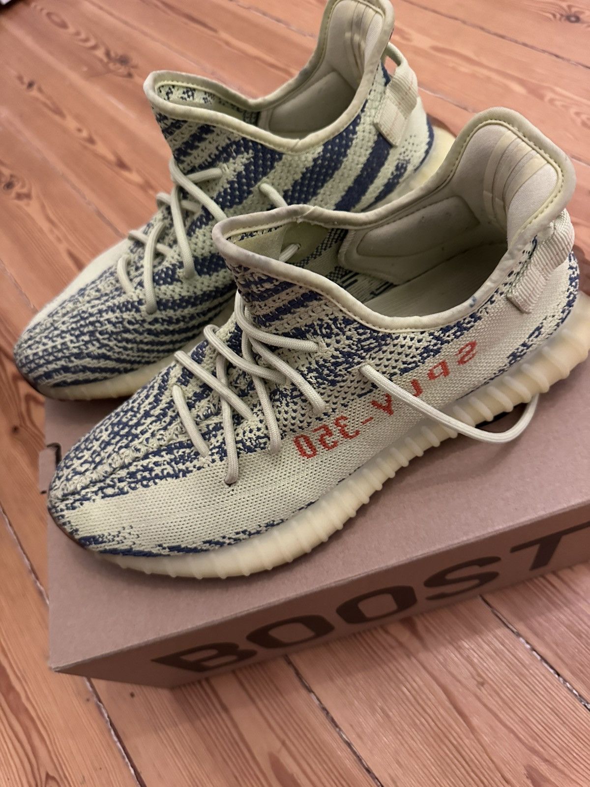 Adidas Adidas Jeezy Boost 350 v2 frozen yellow Size us 10 eu 44 Size US 10 / EU 43 - 4 Thumbnail
