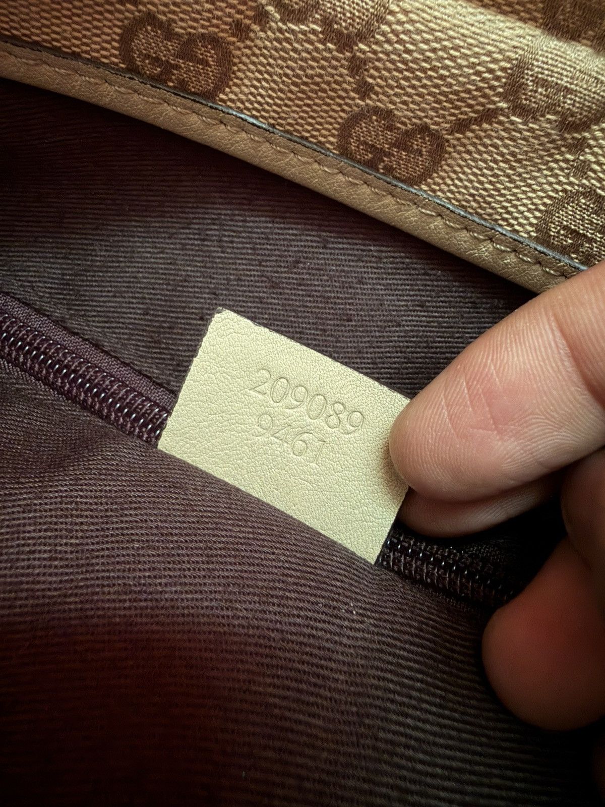 Gucci Authentic Gucci GG Monogram Shoulder Bag Size ONE SIZE - 4 Thumbnail