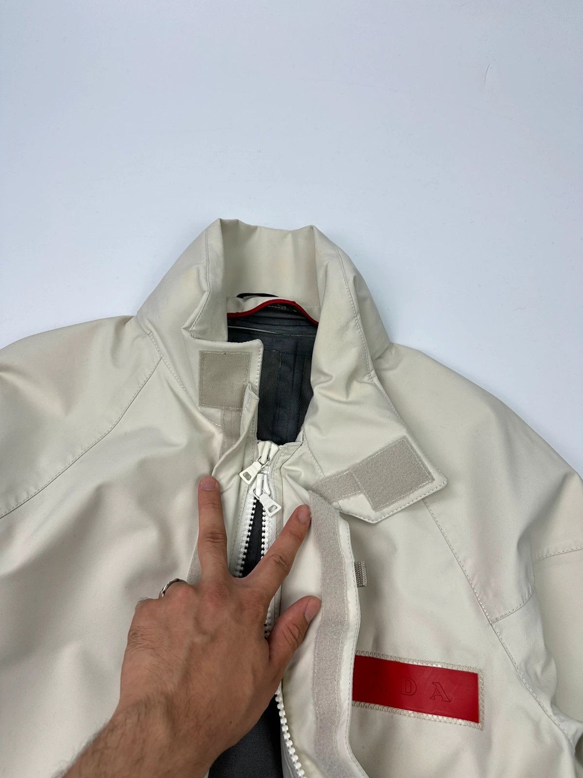 Prada Prada Sport FW2000 White Sailing Rain Jacket Gore-Tex Size US M / EU 48-50 / 2 - 7 Thumbnail