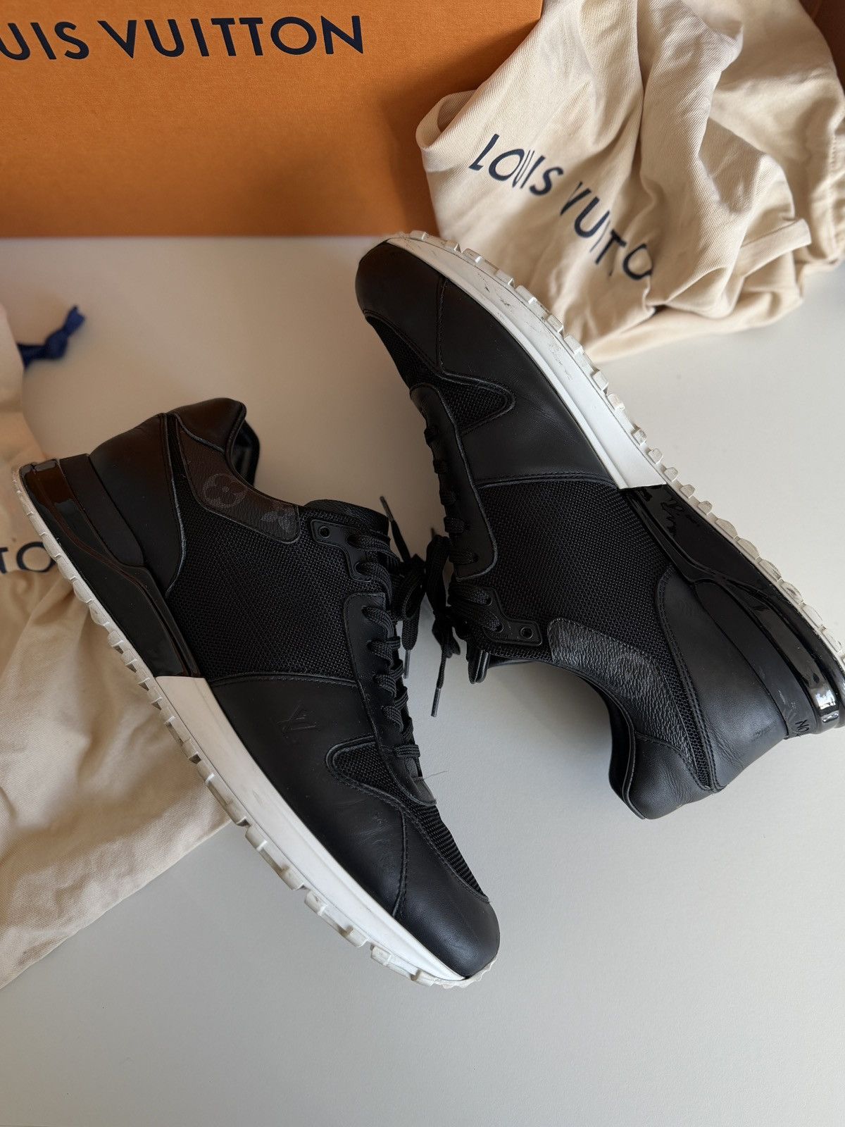 Louis Vuitton Louis Vuitton runway Sneakers | Size 10LV Size US 10 / EU 43 - 4 Thumbnail