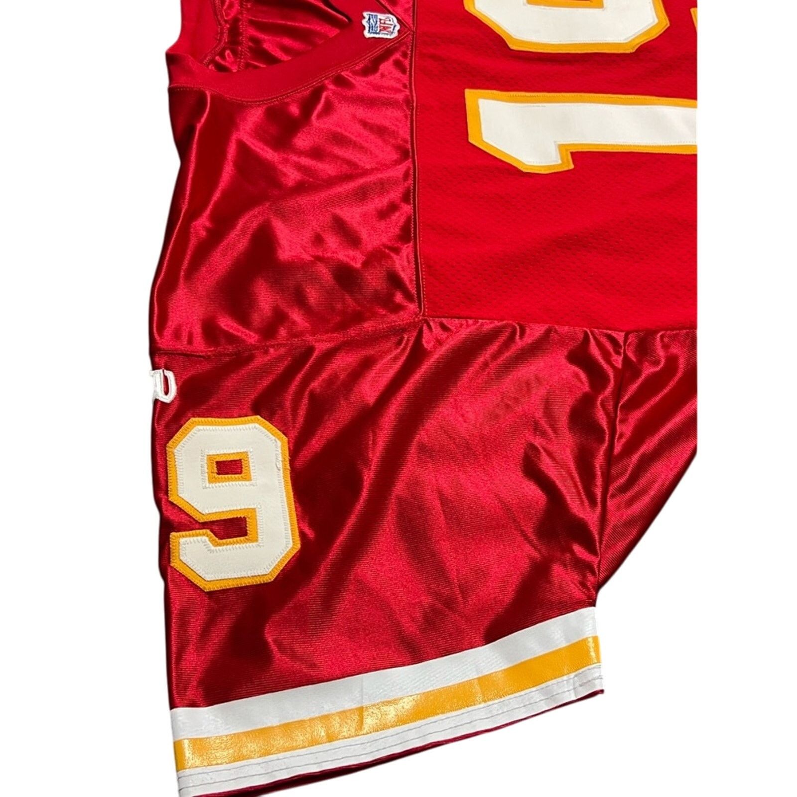 Wilson Wilson Pro Line Authentic #19 JOE MONTANA Chiefs Jersey XL Size US XL / EU 56 / 4 - 7 Thumbnail