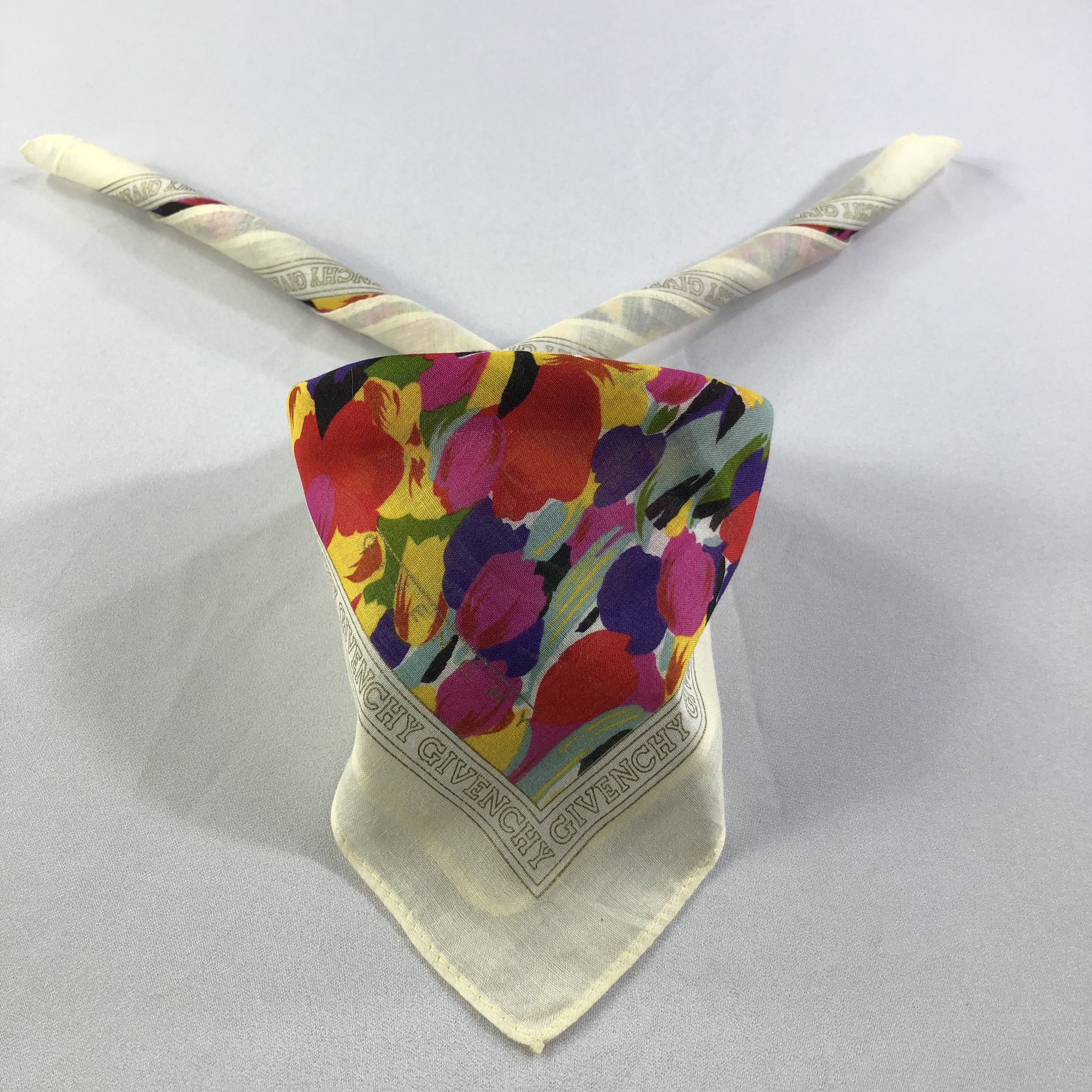 Givenchy Givenchy Handkerchief Neckerchief Bandana H1761 Size ONE SIZE - 2 Thumbnail