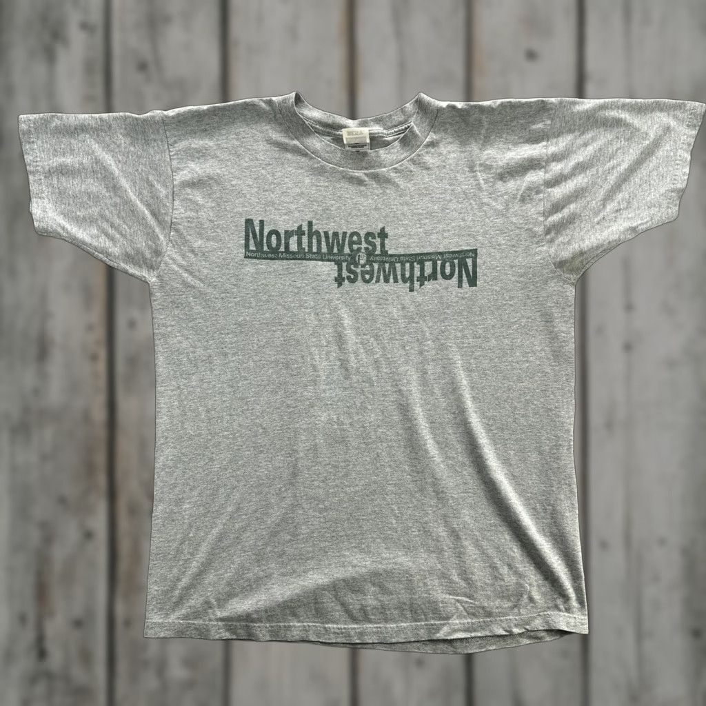 Fruit Of The Loom VINTAGE Northwest Missouri State University Shirt Mens Large College Tee 90s Size US L / EU 52-54 / 3 - 1 Thumbnail