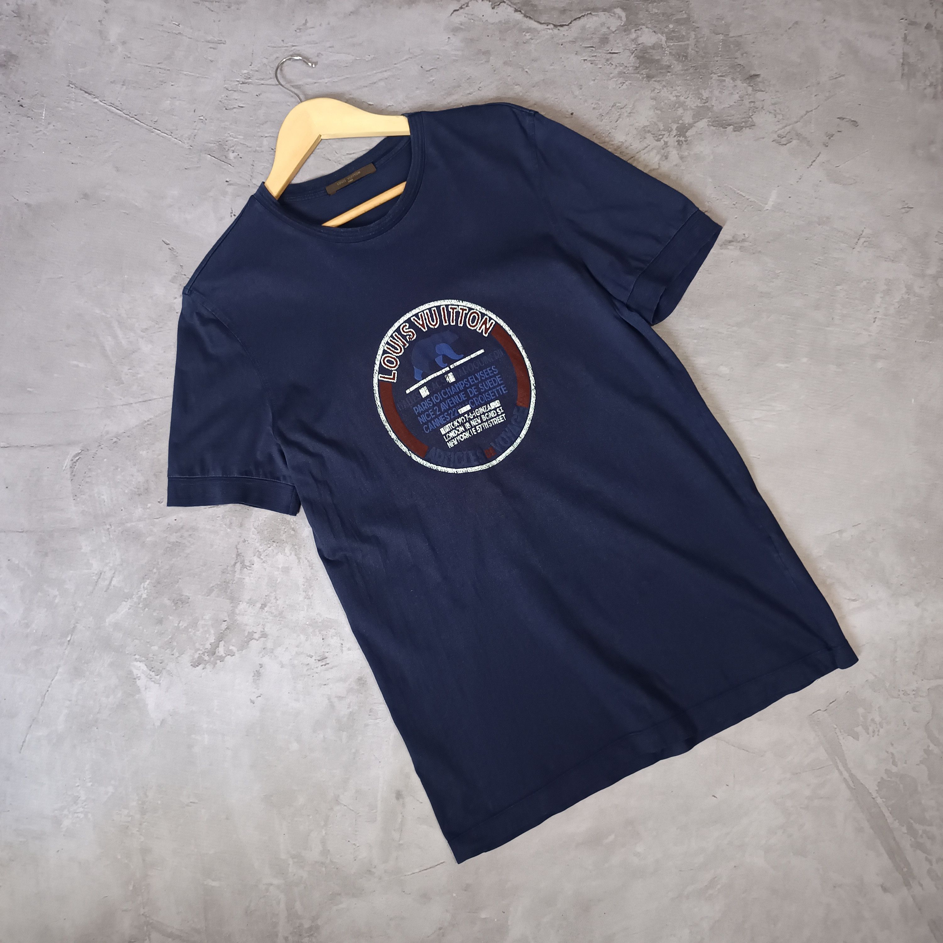 Louis Vuitton Louis Vuitton Bear Logo T Shirt Size US M / EU 48-50 / 2 - 1 Thumbnail