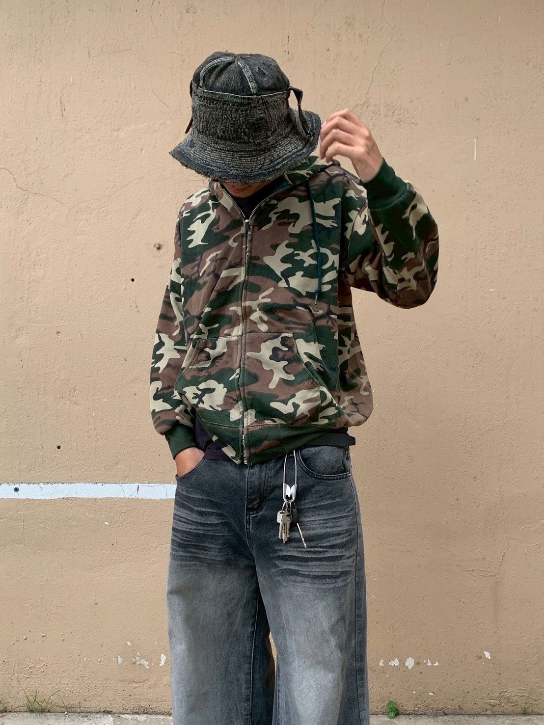 Vintage Vintage 80s Thermal Lined Camo Hoodie Zip Up Distressed ERD Size US M / EU 48-50 / 2 - 9 Thumbnail