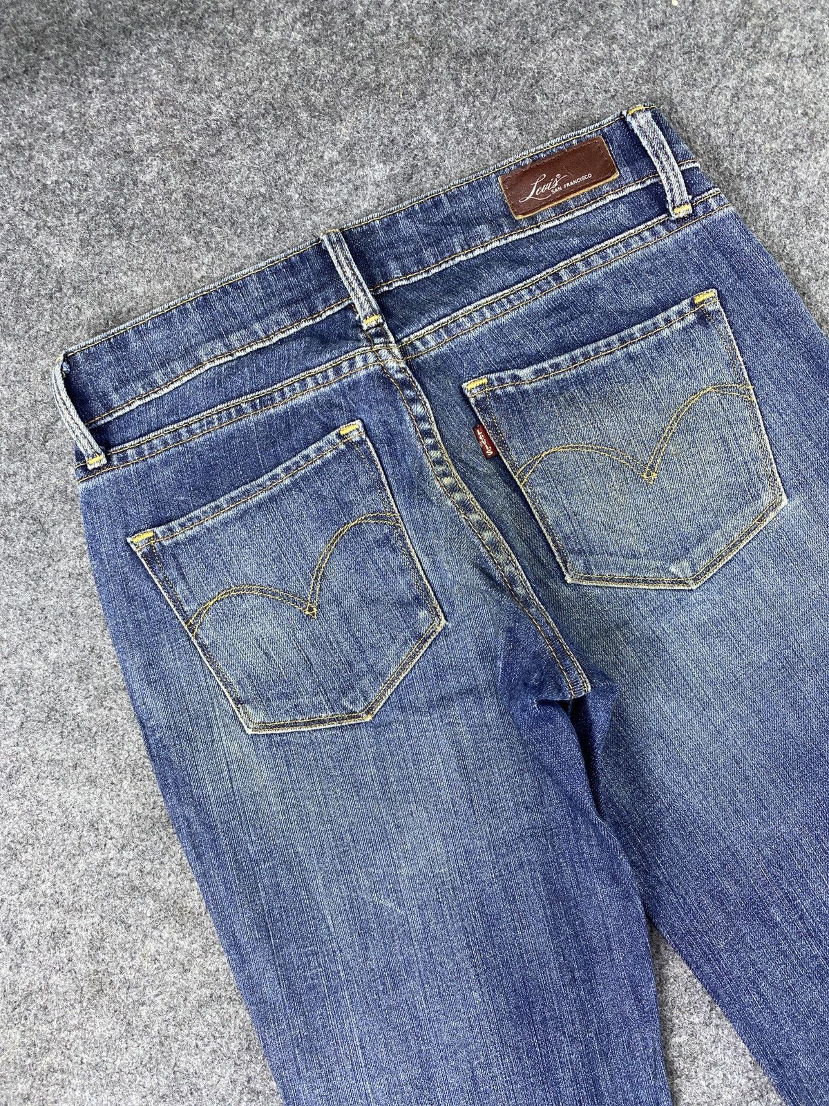 Jean × Levi's × Vintage Levi's Straight Leg Blue Wash Jeans - J1107 Size 27" / US 4 / IT 40 - 8 Thumbnail