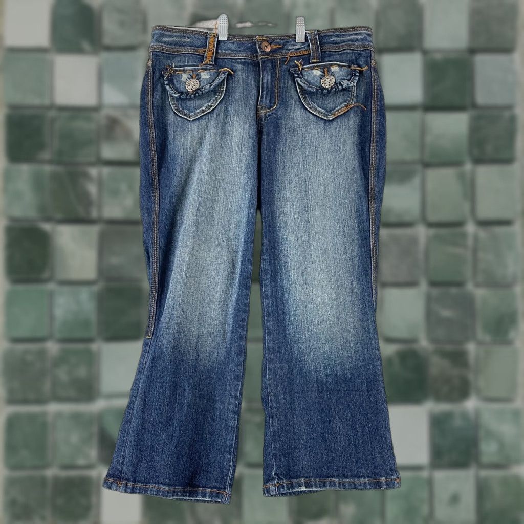 Vintage Request Jeans Jeans Womens Cropped Denim Blue Beaded Embroidered Size 14 5-Pocket Regular Rise Mid 23in Inseam 34in Waist Cotton Spandex Casual Pants Size 36" / US 14 / IT 50 - 1 Thumbnail