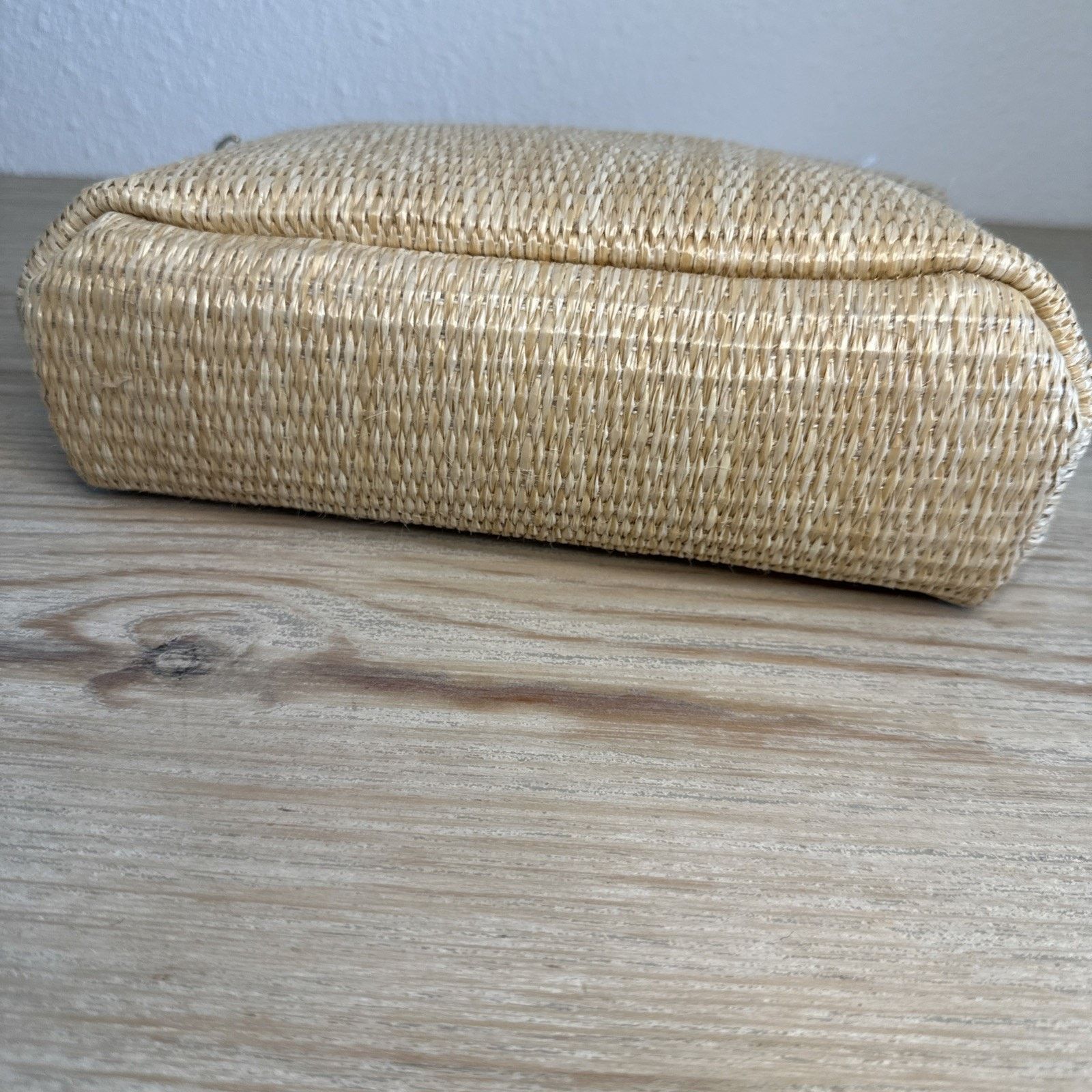 Other AQUA Vanity Case Bag Natural Adjustable Strap Zip NWT $89 Size ONE SIZE - 3 Thumbnail