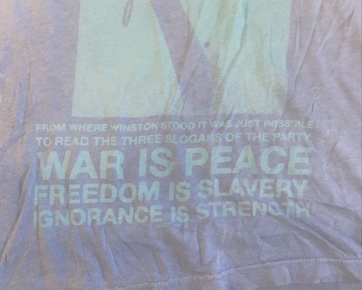 Freshjive Freshjive vintage 1984 Orwell t-shirt Size US L / EU 52-54 / 3 - 2 Thumbnail