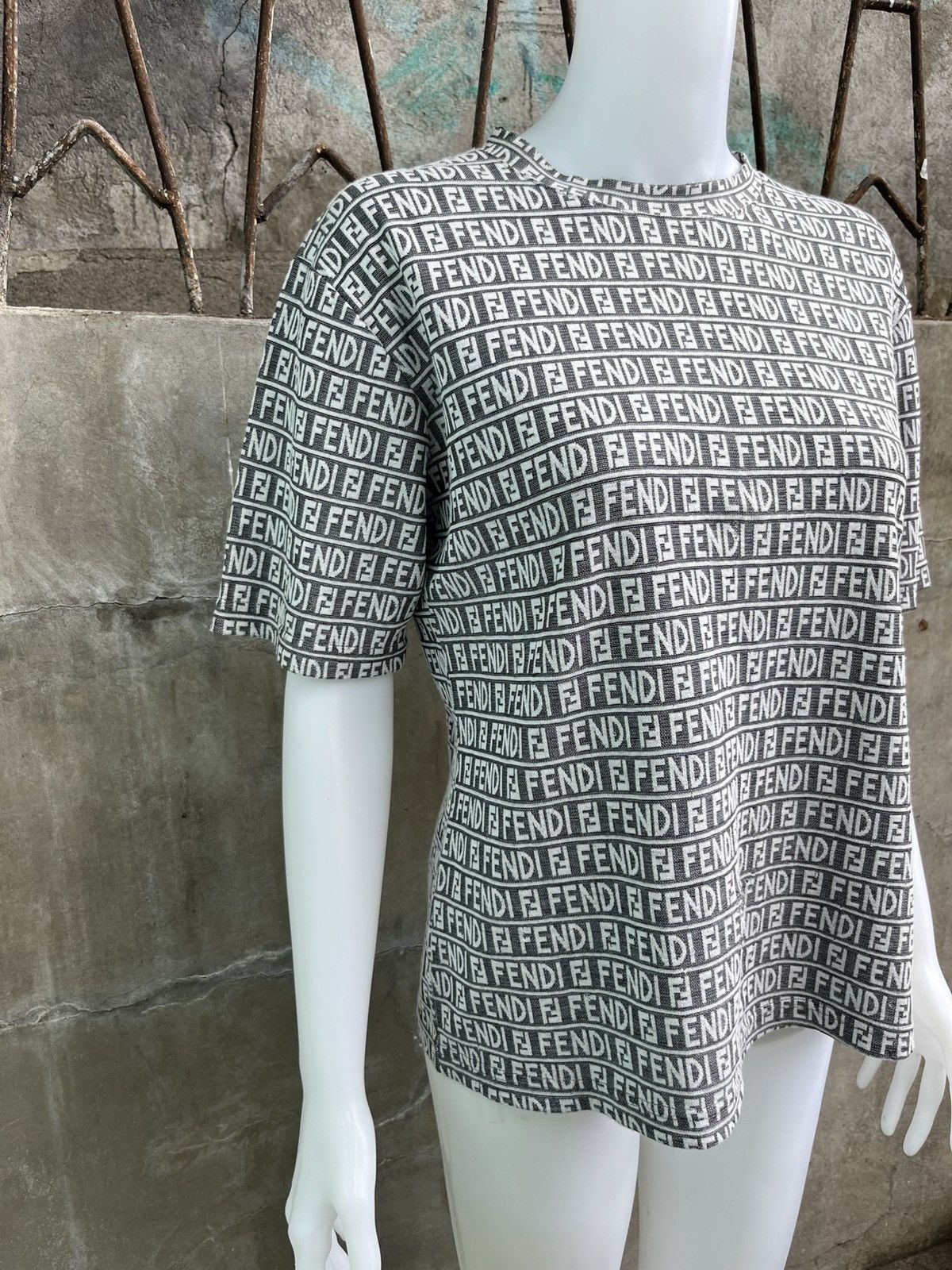 Fendi FF Monogram Tee Size M / US 6-8 / IT 42-44 - 2 Thumbnail