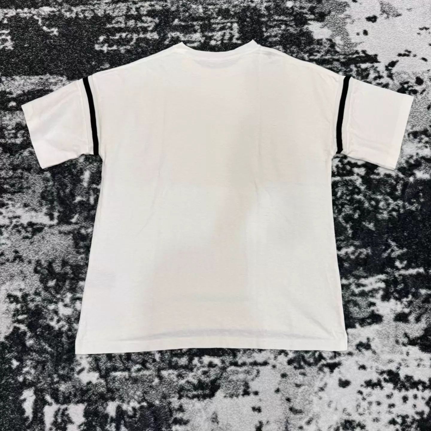 Dior Dior 47 Letter Big Logo White Short Sleeve T-Shirt L Size US L / EU 52-54 / 3 - 5 Thumbnail