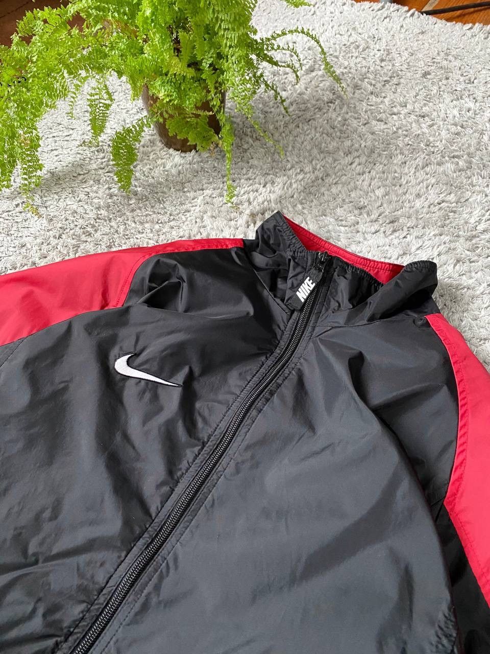 Nike × Vintage 90s Nike Vintage Light Jacket Streetwear Big Logo Swoosh Y2k Size US L / EU 52-54 / 3 - 7 Thumbnail