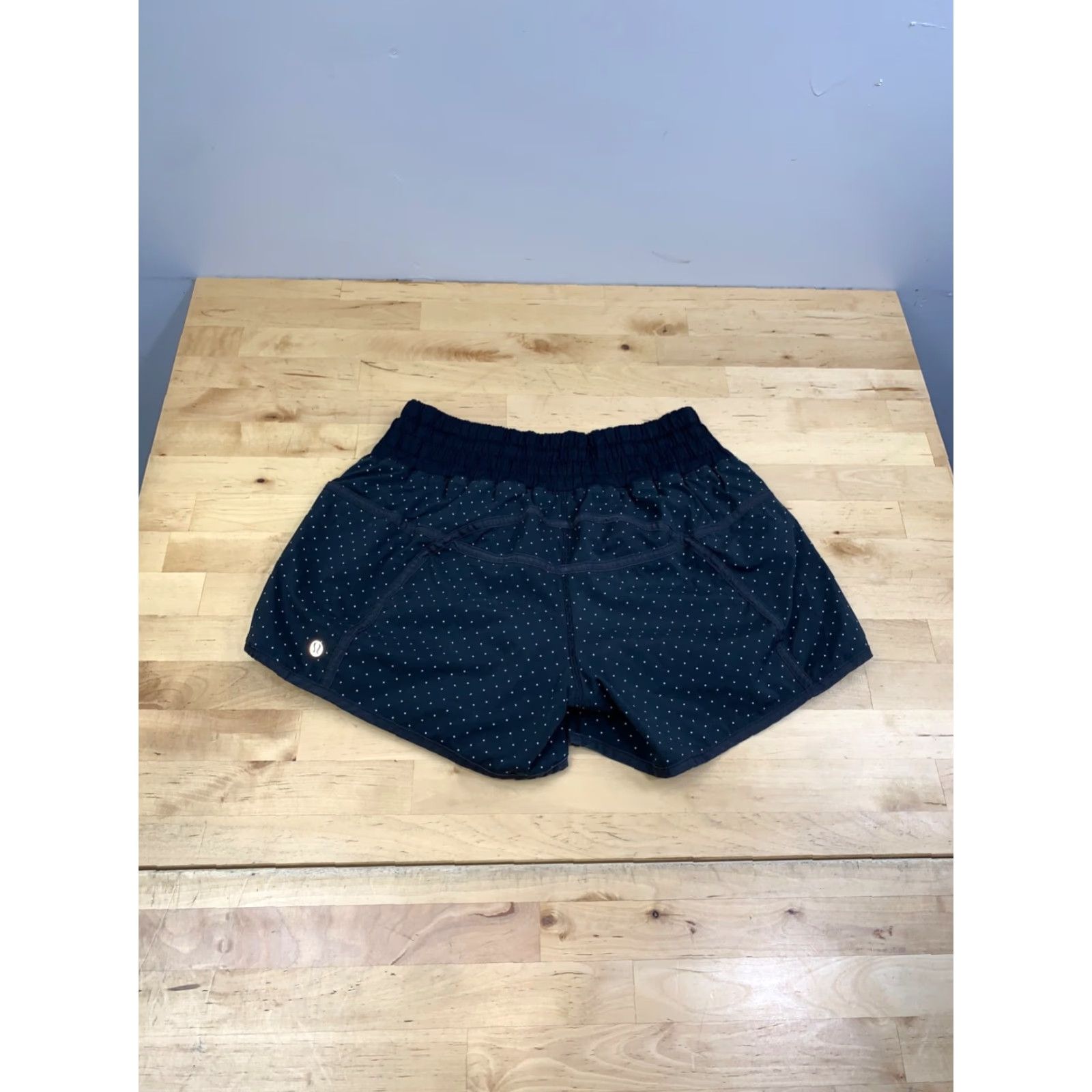Lululemon Lululemon Running Shorts Womens 8 Black Polka dot 4" Inseam 12515 Size 30" / US 8 / IT 44 - 3 Thumbnail