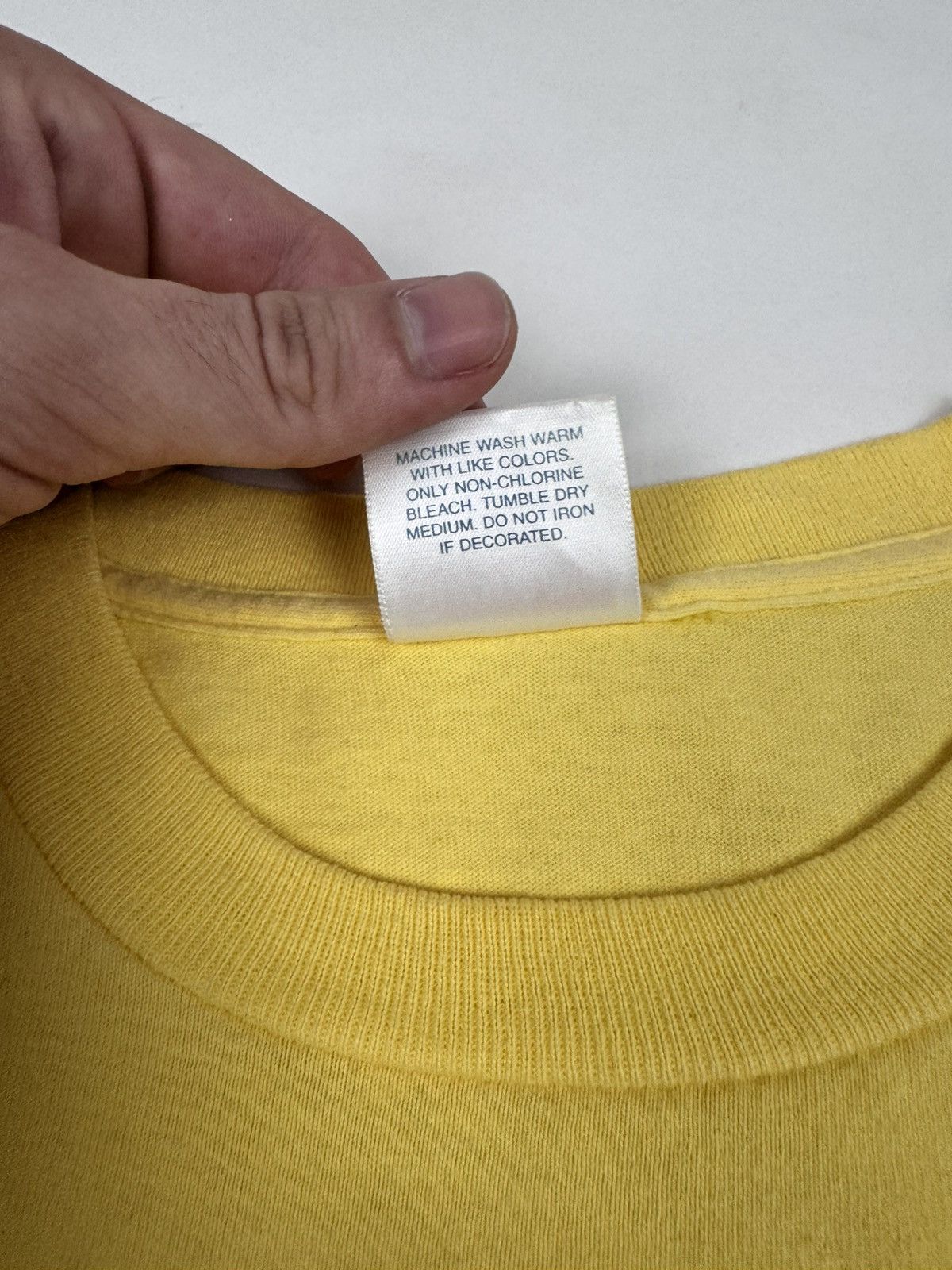 Supreme Supreme Yellow Box Logo Tee 1999 Size US M / EU 48-50 / 2 - 5 Thumbnail