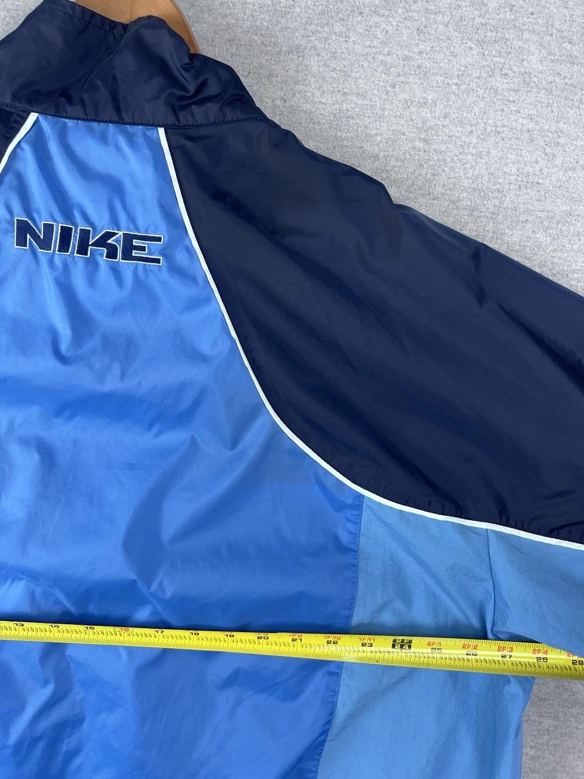 Nike Vintage Nike Mens XXL Mini Swoosh Spell Out Windbreaker Size US XXL / EU 58 / 5 - 3 Thumbnail