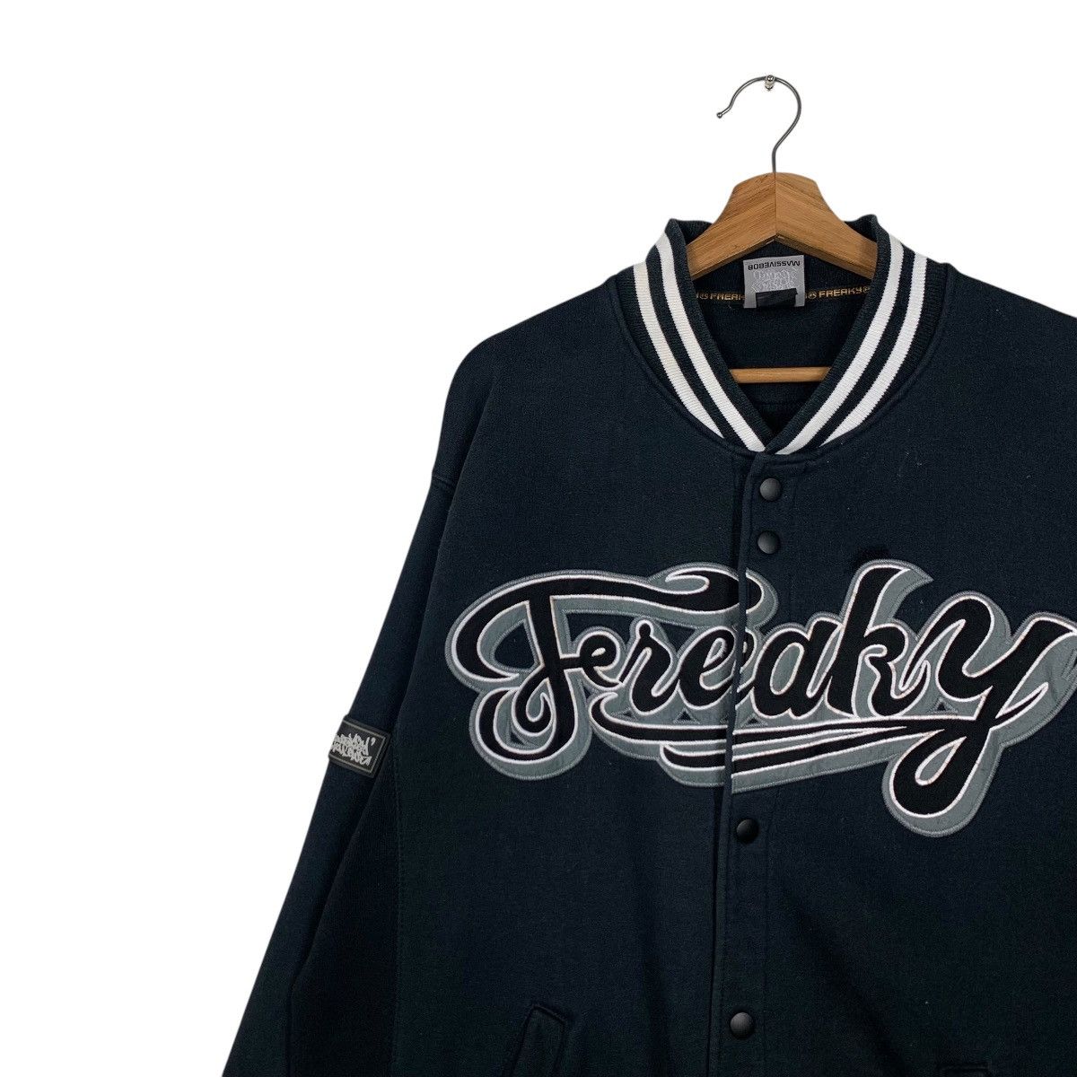Japanese Brand FREAKY Spellout Big Logo Varsity Jacket #2064-C90 Size US L / EU 52-54 / 3 - 6 Thumbnail