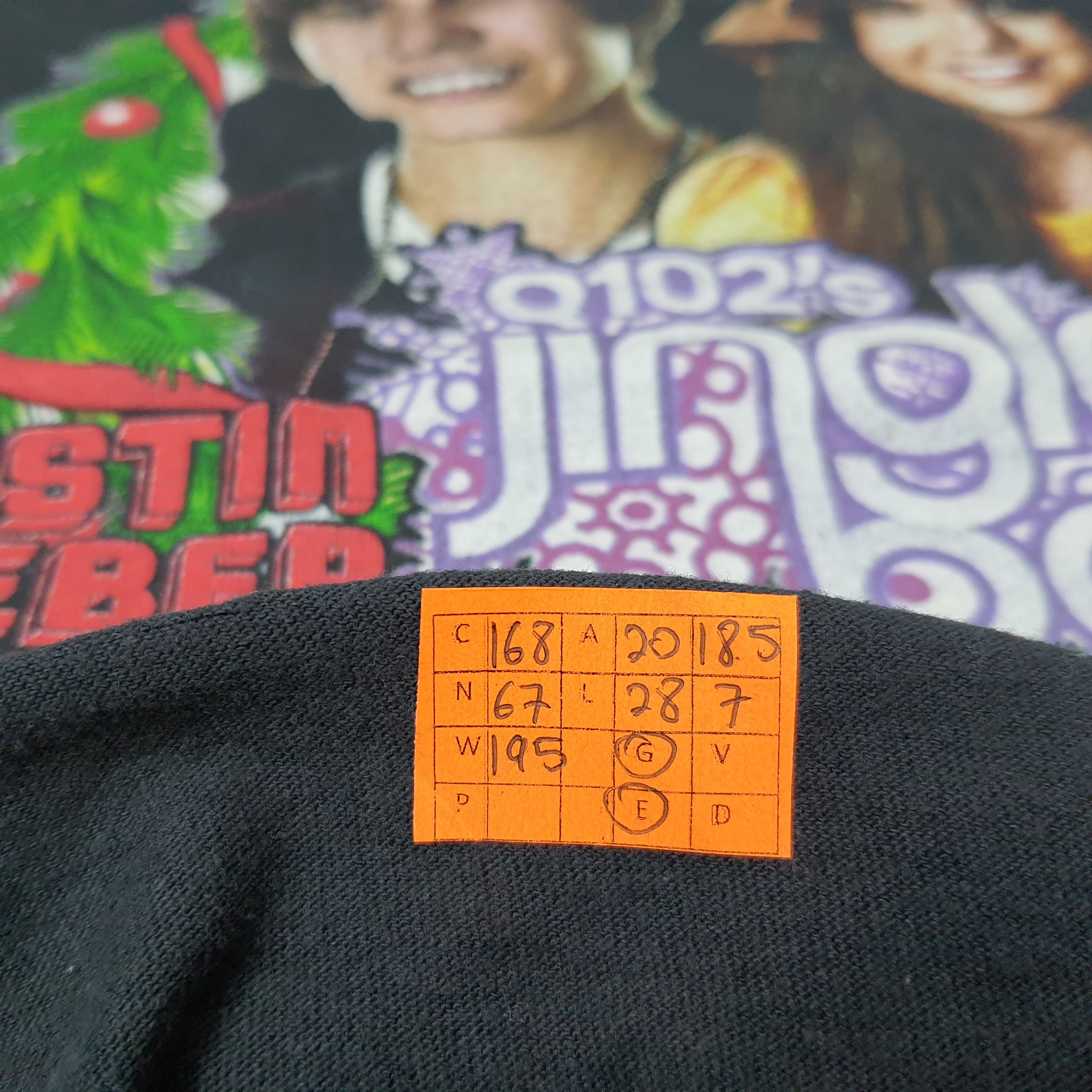 Band Tees × Vintage Vintage Q102's Jingle Ball Winter Christmas Event T-shirt Size US M / EU 48-50 / 2 - 8 Thumbnail