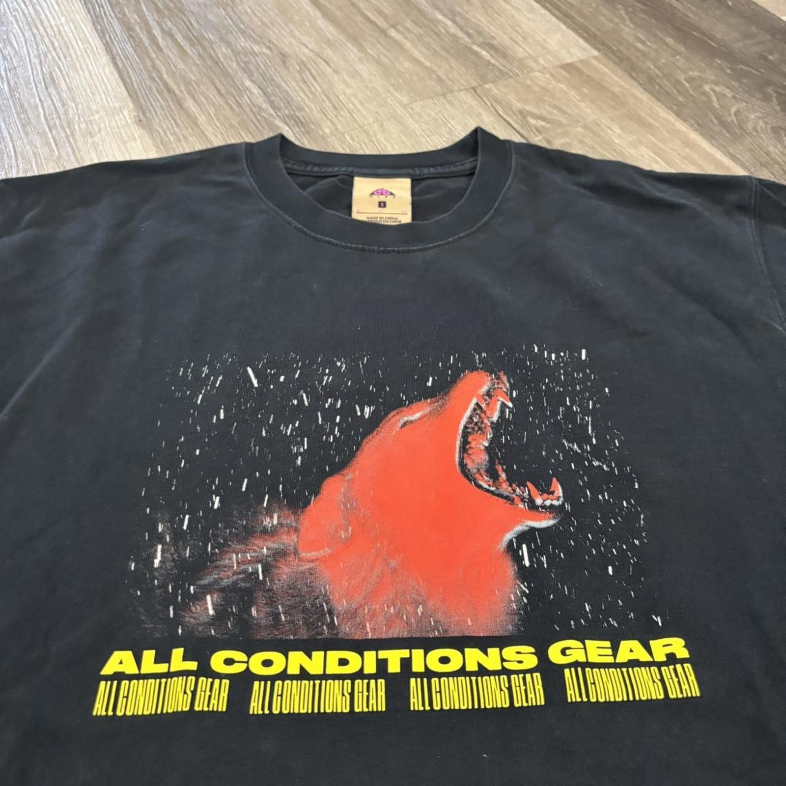 Nike ACG vintage Nike acg wolf t shirt 00s S Size US S / EU 44-46 / 1 - 2 Thumbnail