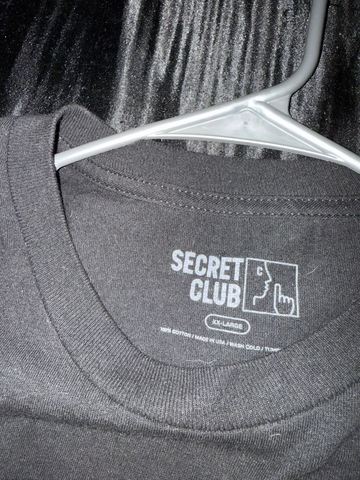 Market Market secret club dunking bear tee Size US XXL / EU 58 / 5 - 2 Thumbnail