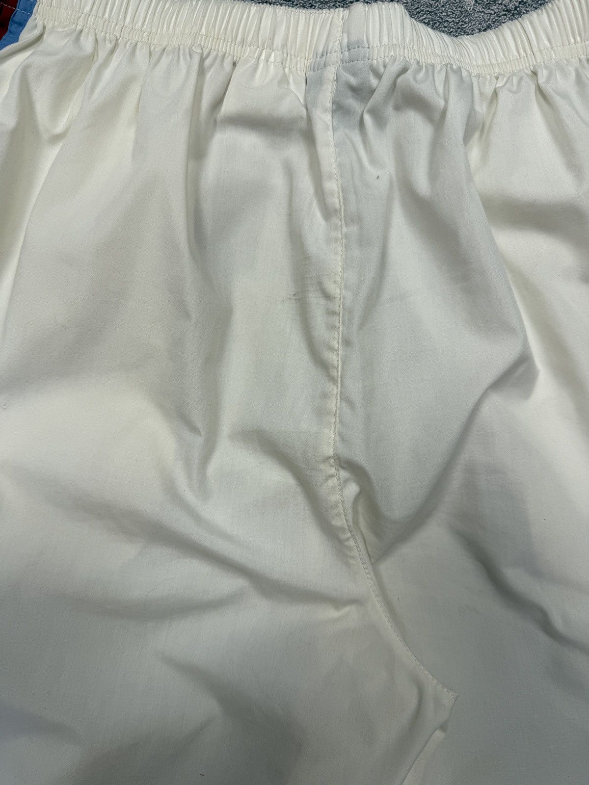 Vintage Crazy Vintage Y2K Nike Shorts White Size US 34 / EU 50 - 7 Thumbnail