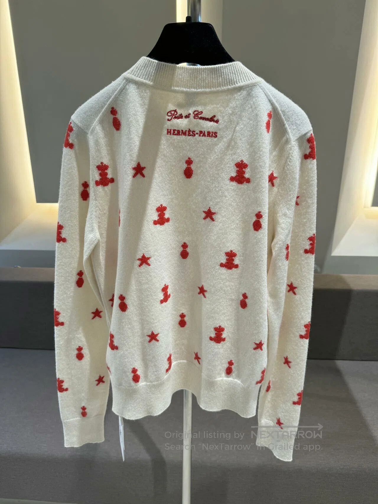 Hermes Hermes Limited Edition Cashmere Sweater. Size US M / EU 48-50 / 2 - 2 Thumbnail