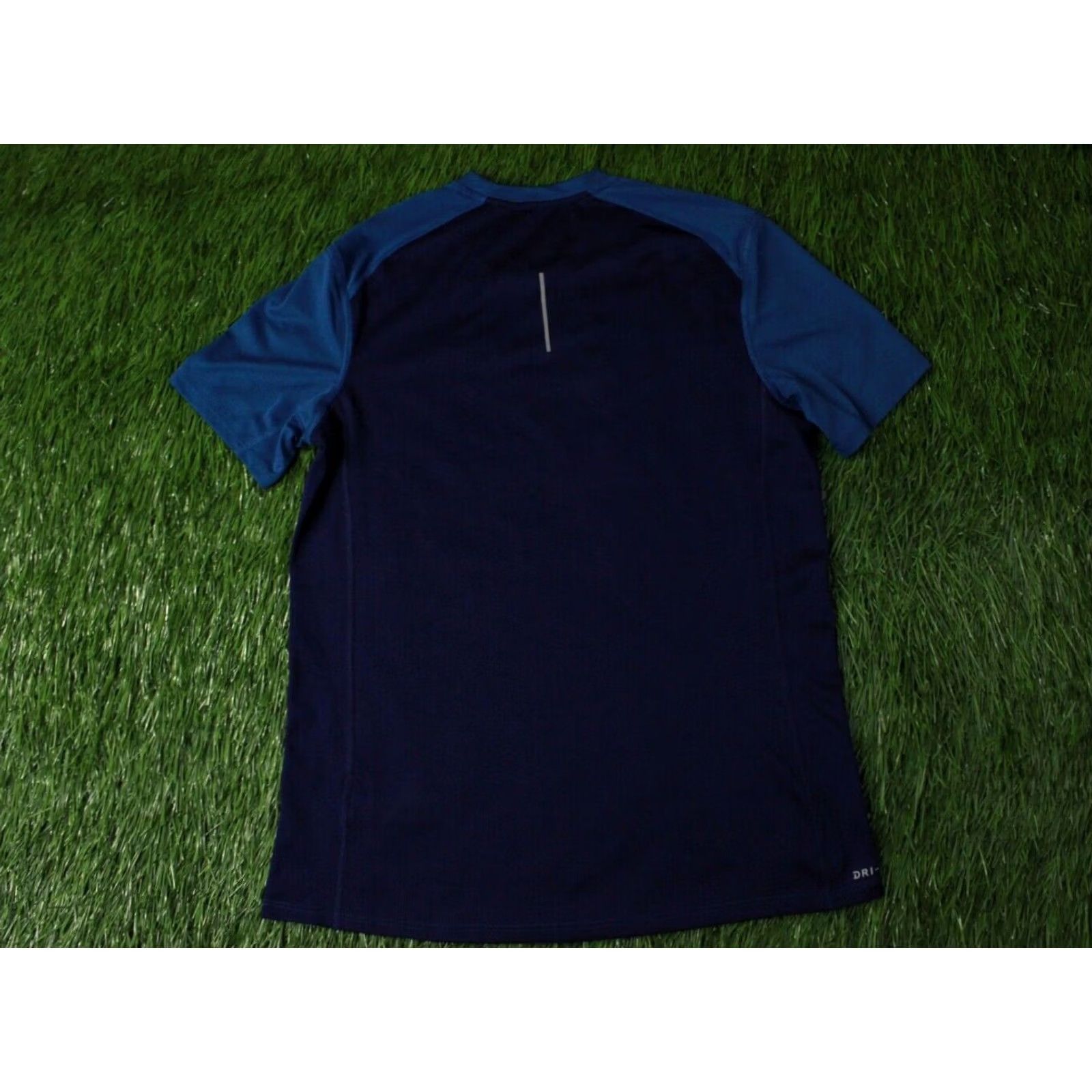 Nike NIKE RUNNING DRI-FIT ORIGINAL 2017 TRAINING RUN MEN SHIRT JERSEY T-SHIRT SIZE M BLUE Size US M / EU 48-50 / 2 - 2 Thumbnail