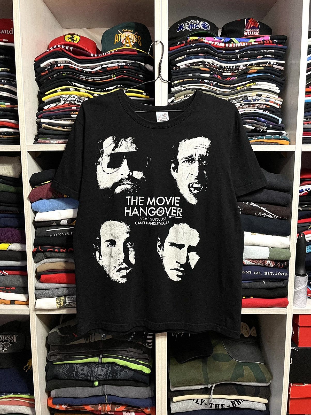 Vintage Vintage Y2K The Hangover Movie Promo T-Shirt Size US L / EU 52-54 / 3 - 1 Thumbnail