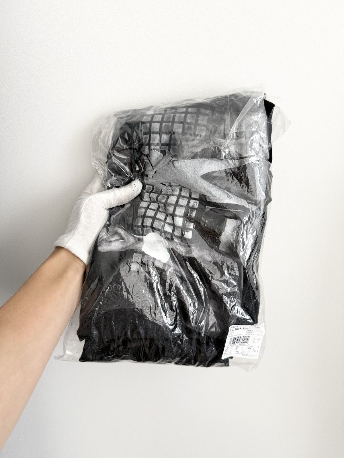 Adidas RARE! Adidas Originals x Bruce Lee BL KICK Tee (L) Size US L / EU 52-54 / 3 - 7 Thumbnail