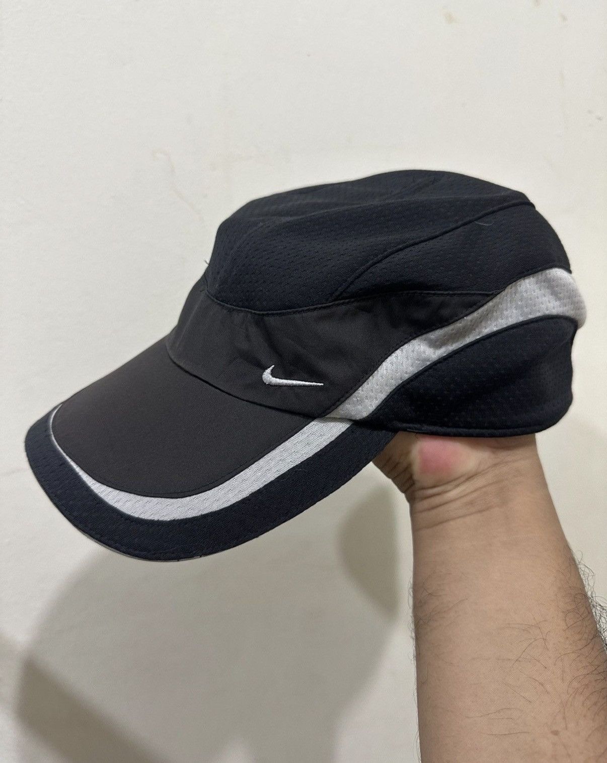 Nike VTG Nike Cap Size ONE SIZE - 2 Thumbnail