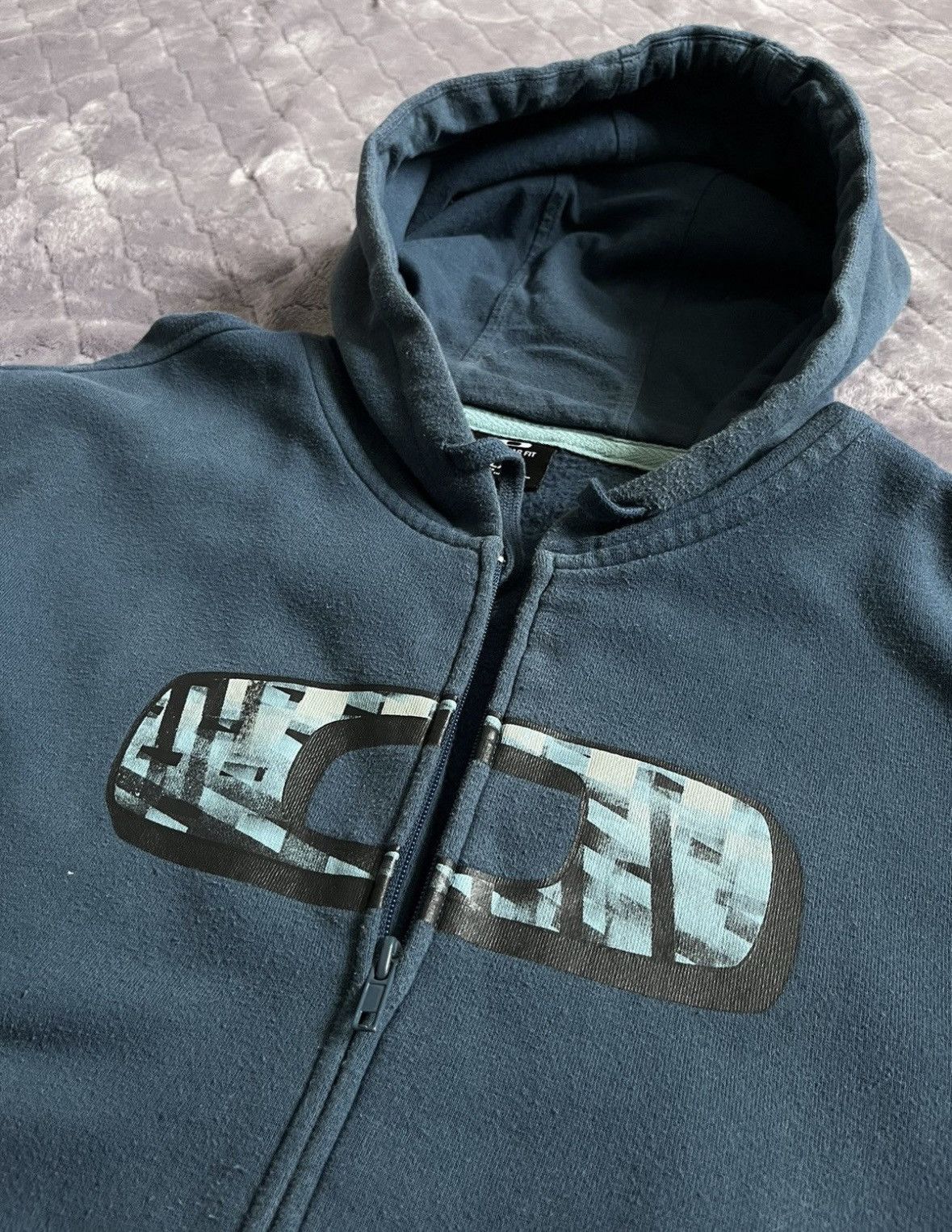 Oakley × Vintage Vintage y2k Oakley Big Logo Zip Up Hoodie Size US XL / EU 56 / 4 - 3 Thumbnail