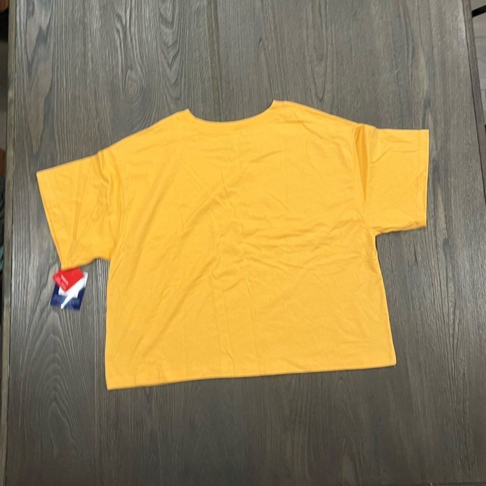 Champion NWT Champion Dandelion Yellow Graphic Crop Top - Size L Size L / US 10 / IT 46 - 4 Thumbnail