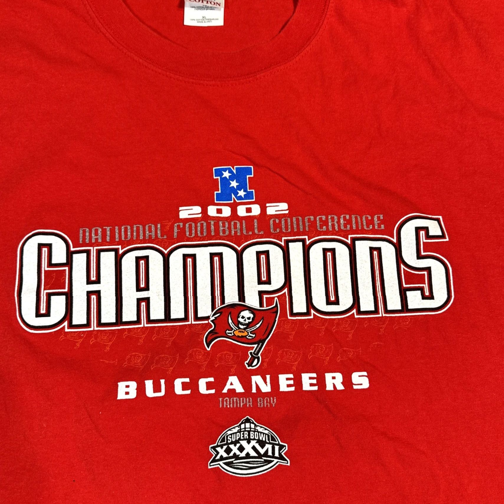 NFL VINTAGE Tampa Bay Buccaneers NFC Champs NFL T-Shirt XL Men Red Size US XL / EU 56 / 4 - 4 Thumbnail