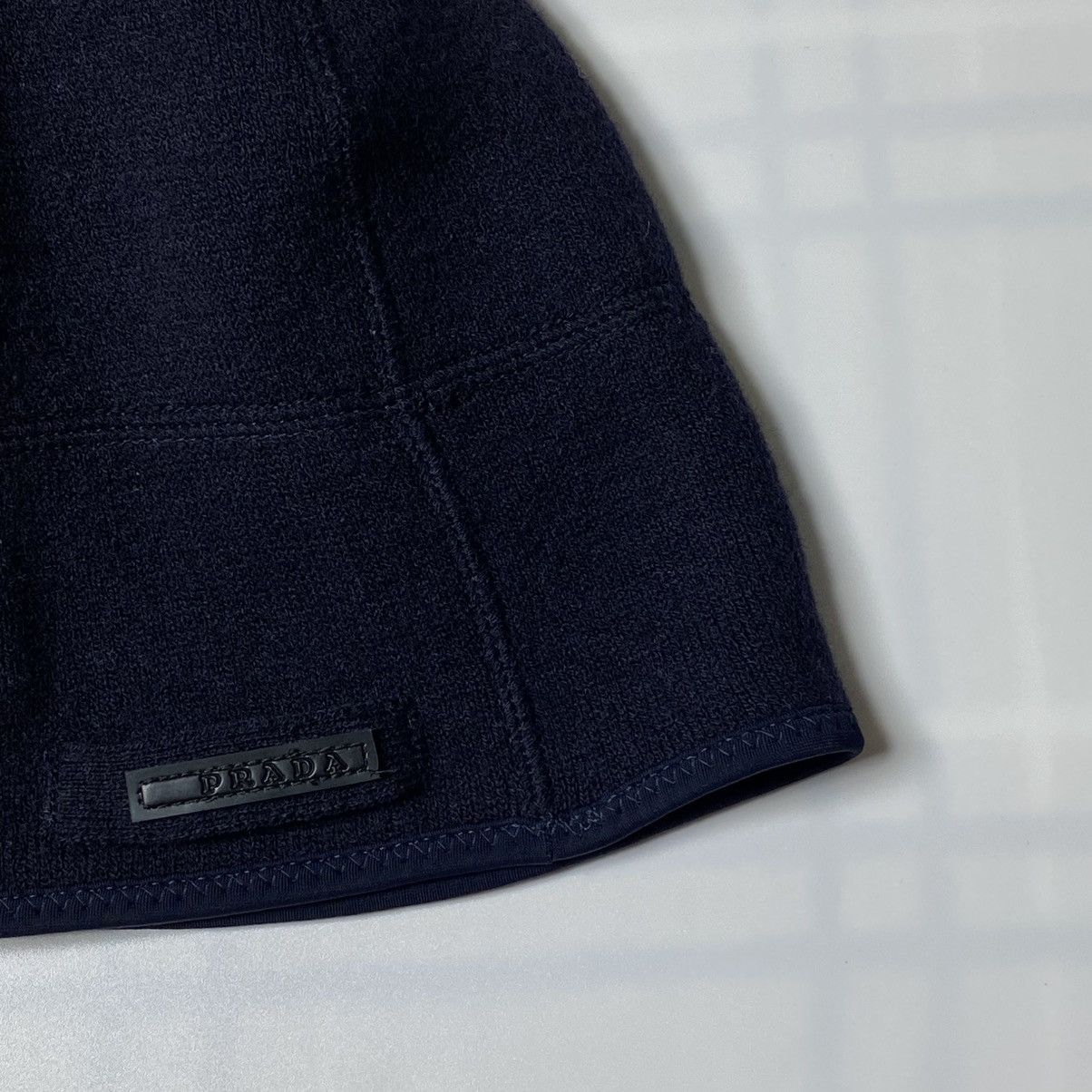 Prada PRADA BLACK TAB BEANIE Size ONE SIZE - 3 Thumbnail