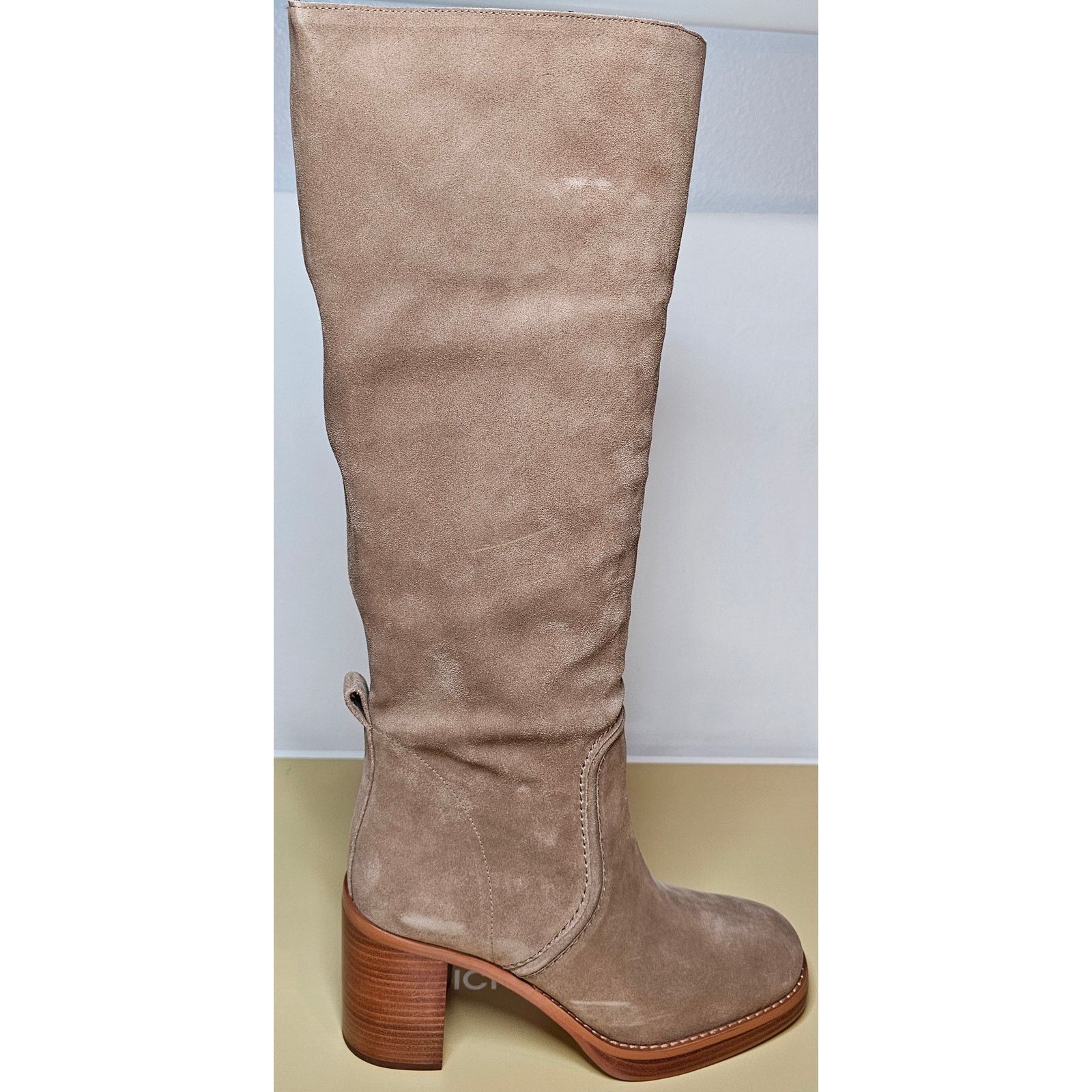 Michael Kors Michael Kors Hayden Suede Knee-High Boots in a taupe color Size US 7.5 / IT 37.5 - 1 Thumbnail