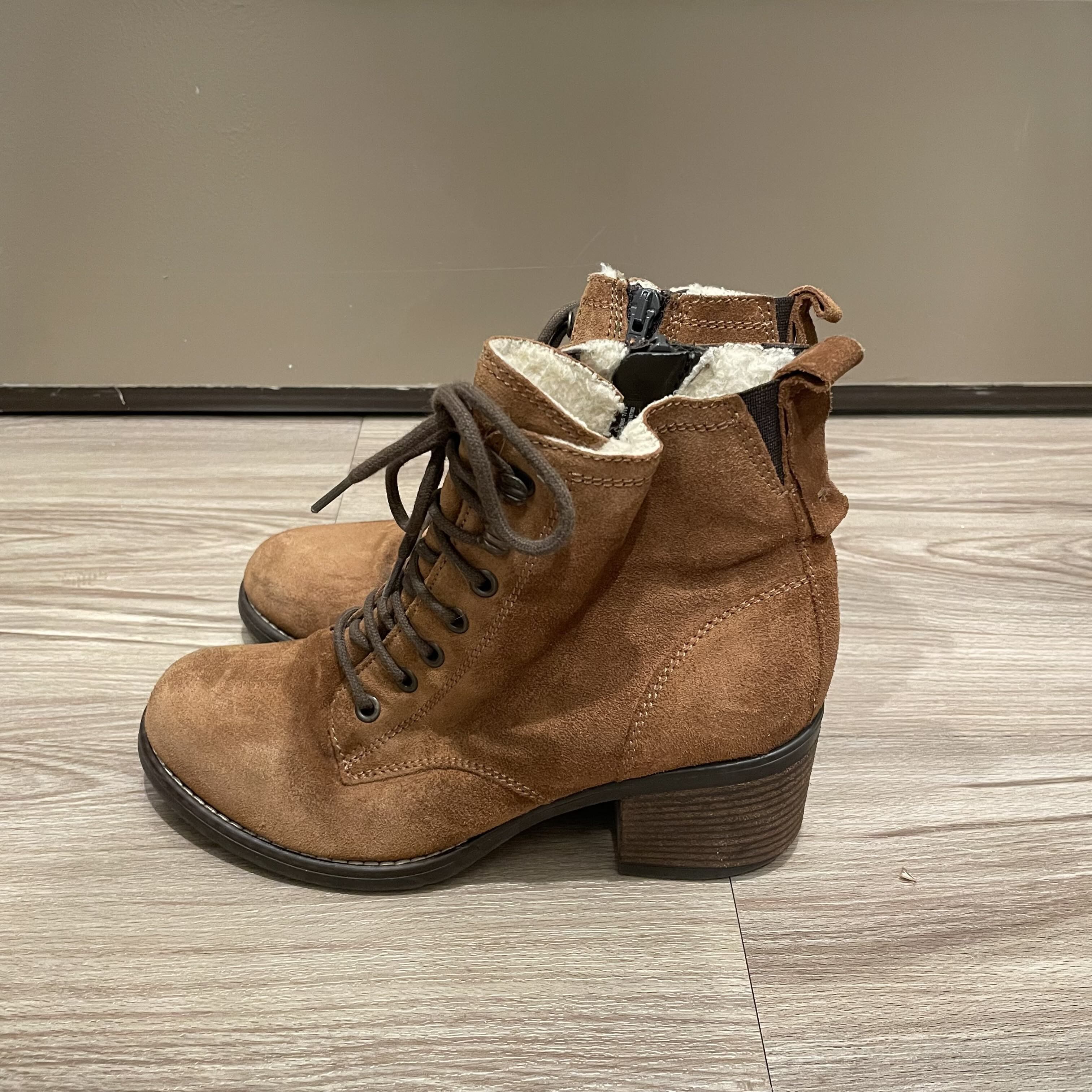 Clarks Clarks Heeled Sherpa Suede Leather Boots Size US 7.5 / IT 37.5 - 3 Thumbnail