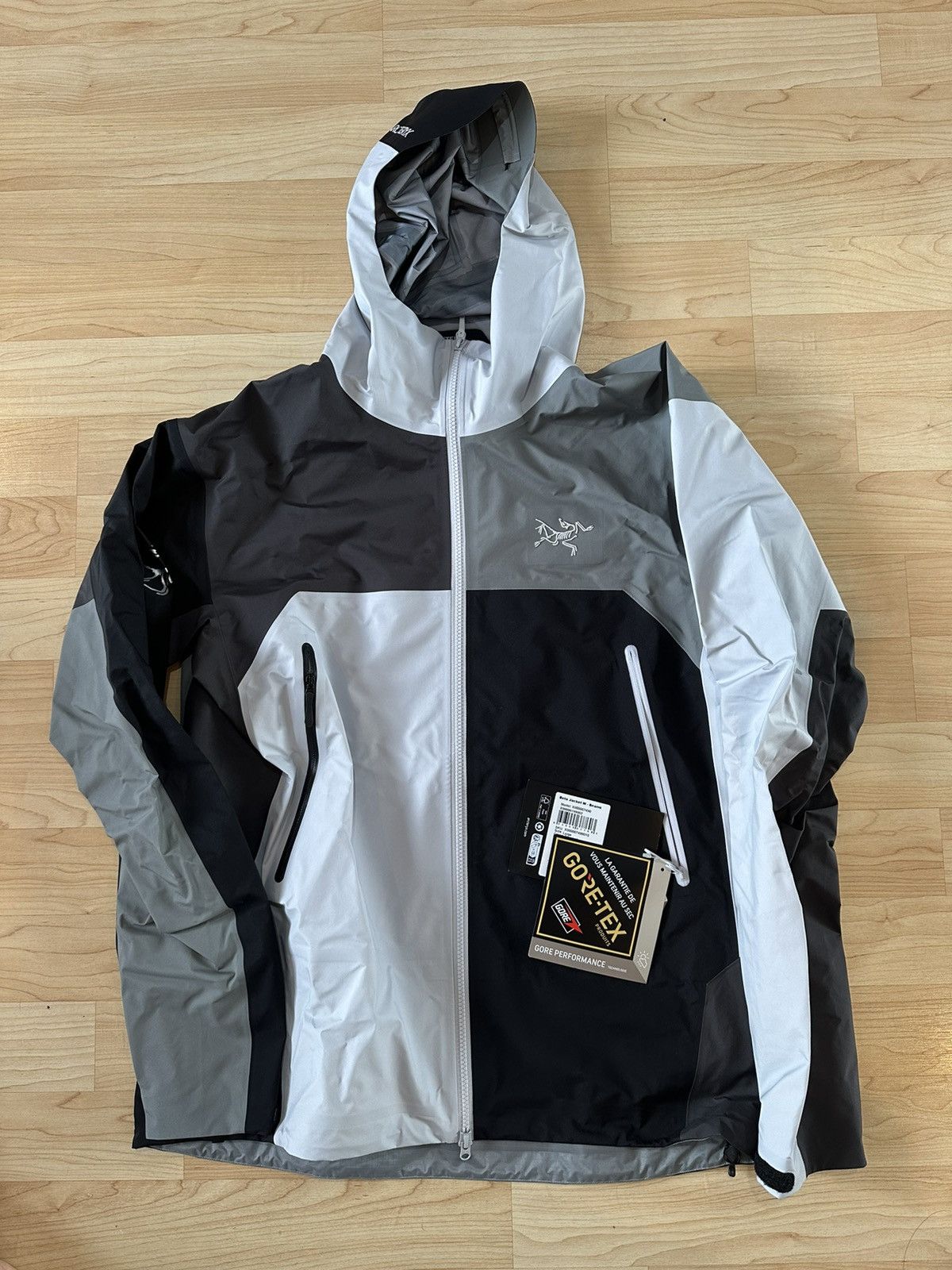 image of Arcteryx Beams Jacket in Black, Men's (Size Large)