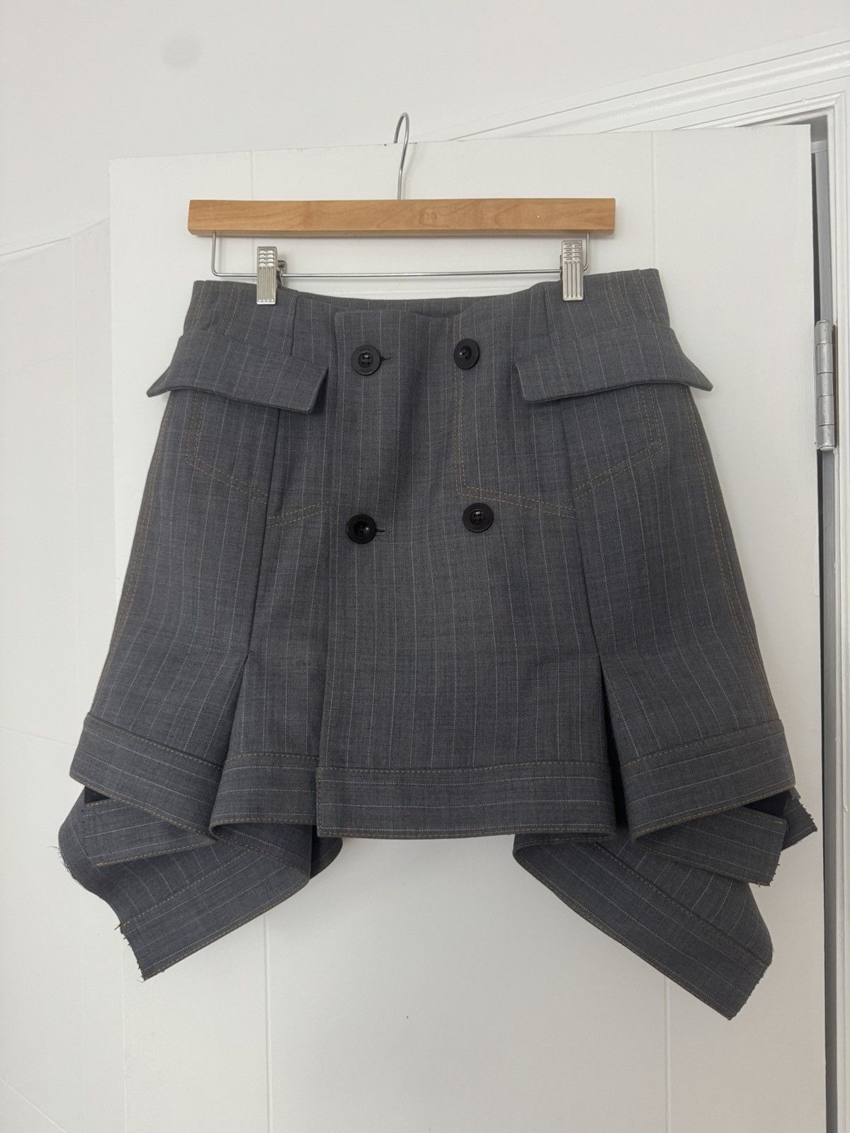 Sacai Sacai gray stripe miniskirt Size 32" / US 10 / IT 46 - 1 Thumbnail