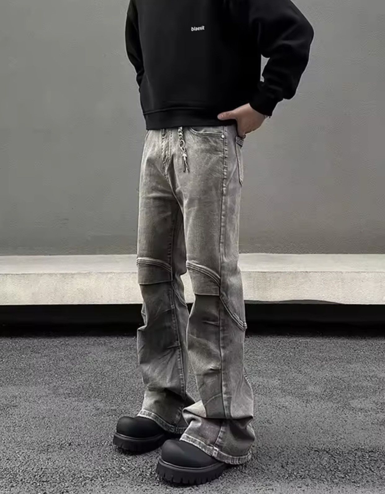 Japanese Brand × Vintage Ropa Y2K Streetwear Vintage Grey Pleated Flare Jeans Pants Size US 30 / EU 46 - 6 Thumbnail