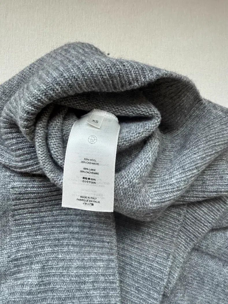 The Row The Row Crew neck grey cashmere knit Size US XS / EU 42 / 0 - 6 Thumbnail