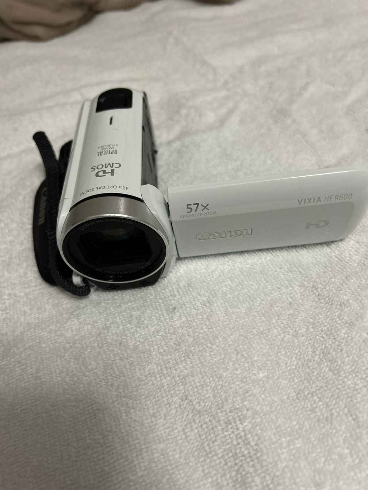 Canon Digital camera ( Canon Vixia HF R600 Camcorder) Size ONE SIZE - 5 Thumbnail