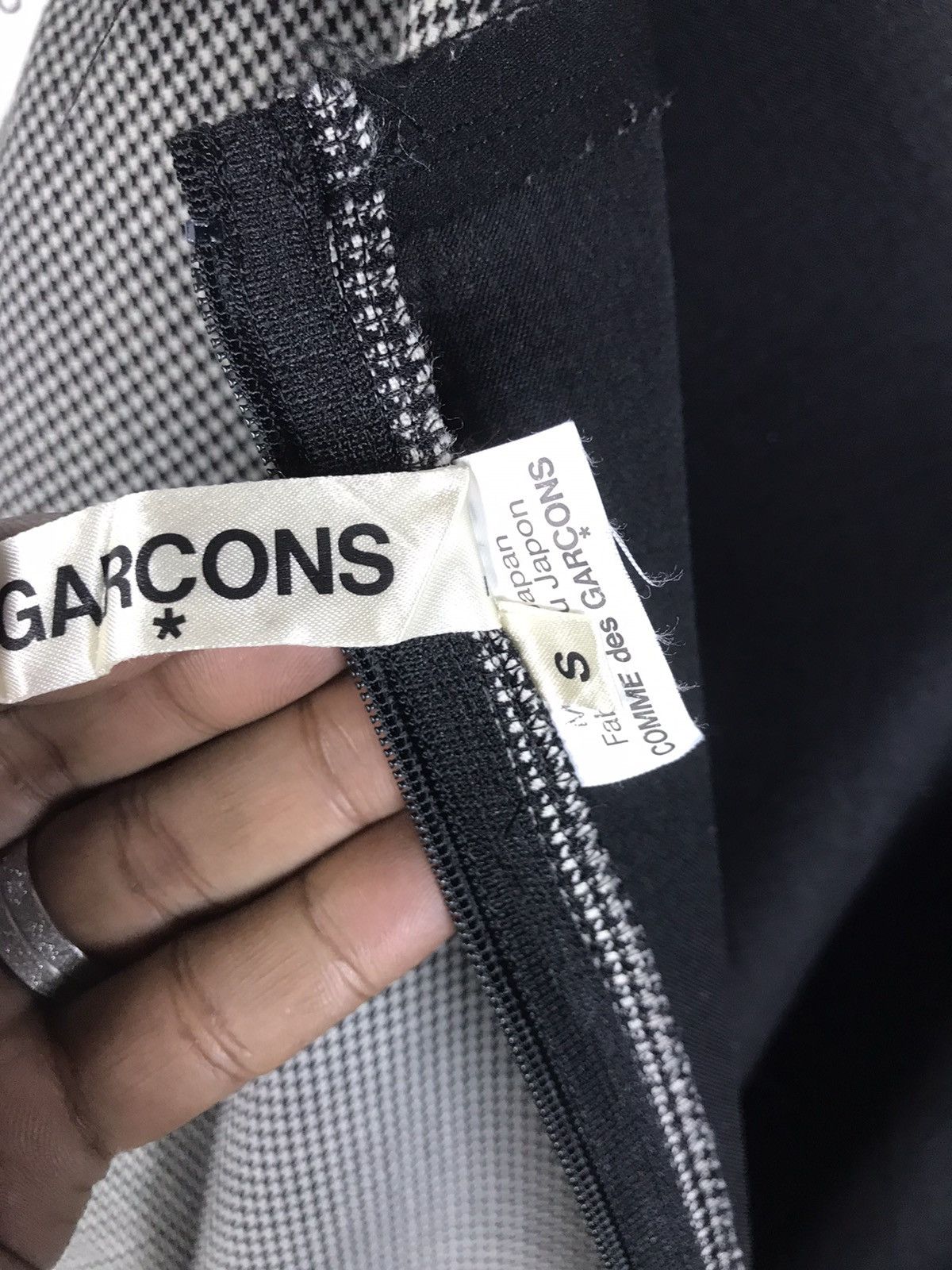 Comme des Garcons AD2013 Comme des Garçons Houndstooth Wool Sculptural Tabard Size S / US 4 / IT 40 - 12 Thumbnail