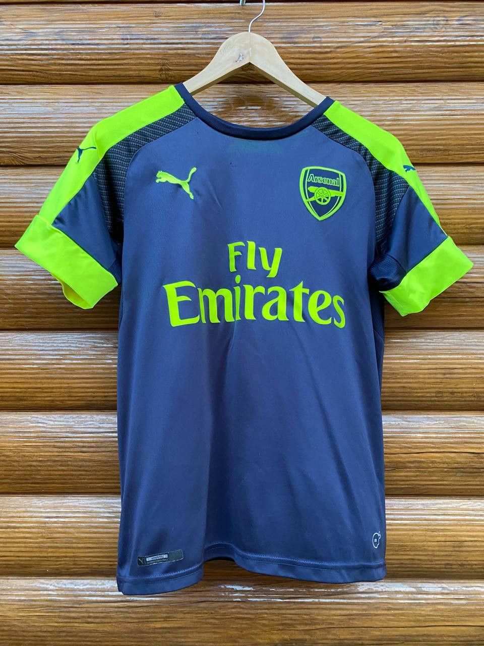 Puma Xhaka #29 Puma Arsenal Soccer Jersey Boys Youth XL Kids Size US XL / EU 56 / 4 - 1 Thumbnail