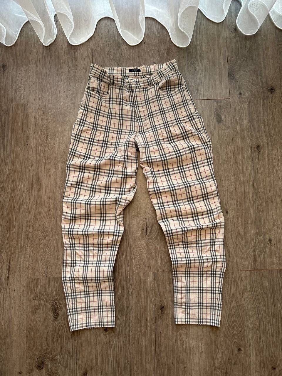 Burberry × Vintage Vintage Burberry Beige Nova Check Pants Size US 31 - 11 Thumbnail