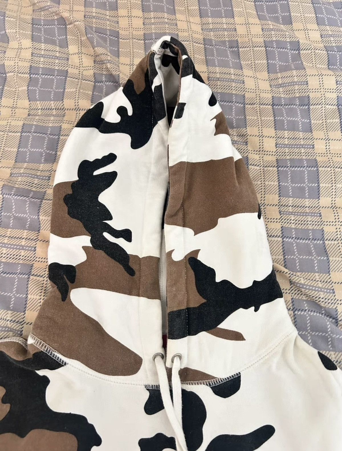 Supreme Supreme fw16 cow camo box logo hood Size US M / EU 48-50 / 2 - 8 Thumbnail