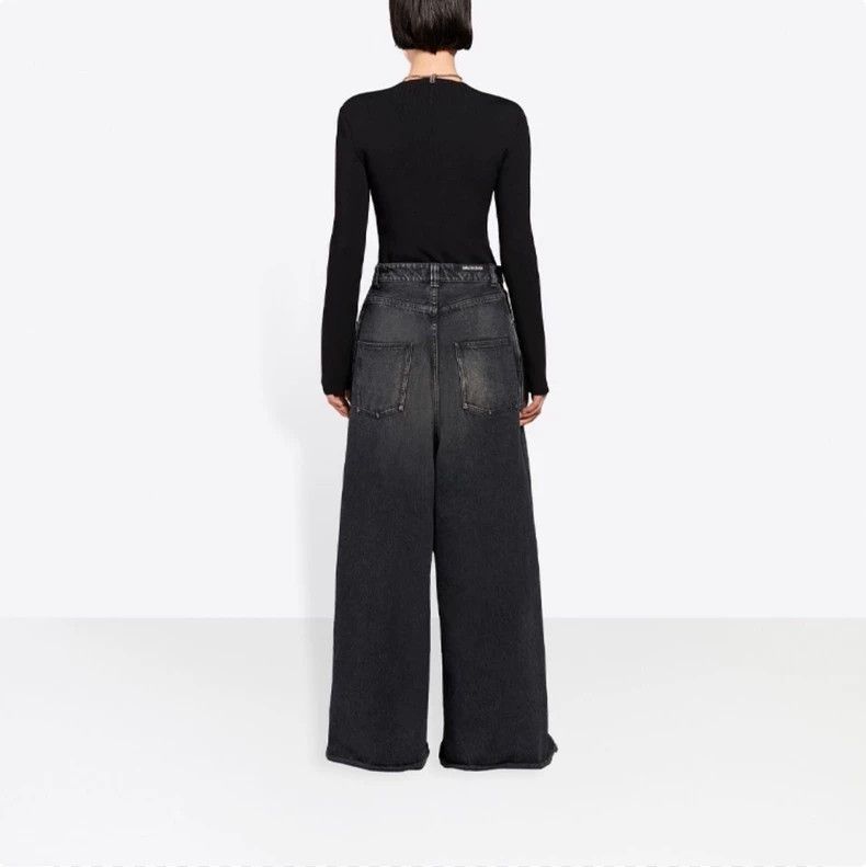 Balenciaga Balenciaga Wide-leg washed jeans Size US 29 - 4 Thumbnail