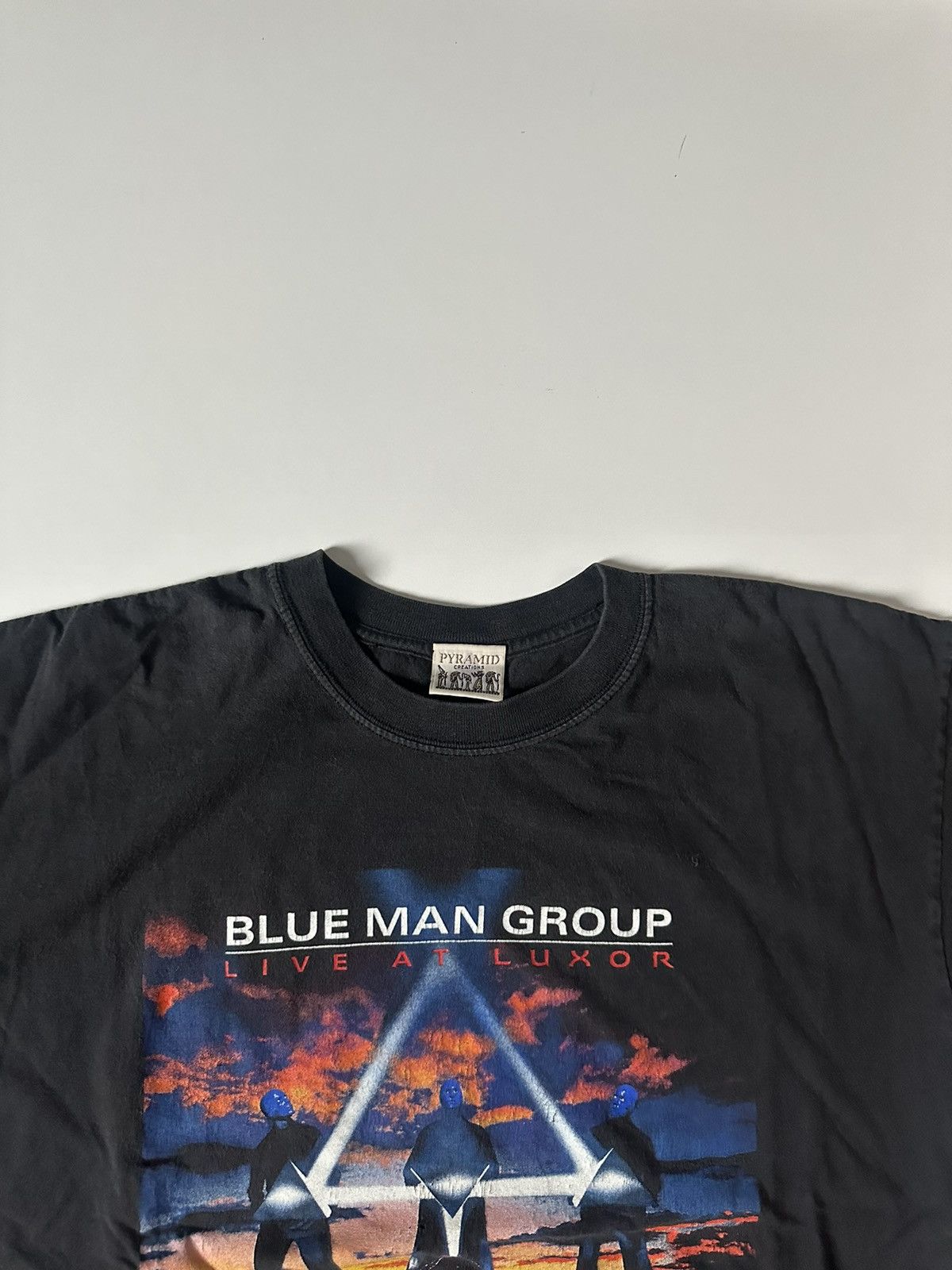 Vintage Vintage 2000s Blue Man Group "Live at Luxor" Black Las Vegas Size US XL / EU 56 / 4 - 3 Thumbnail
