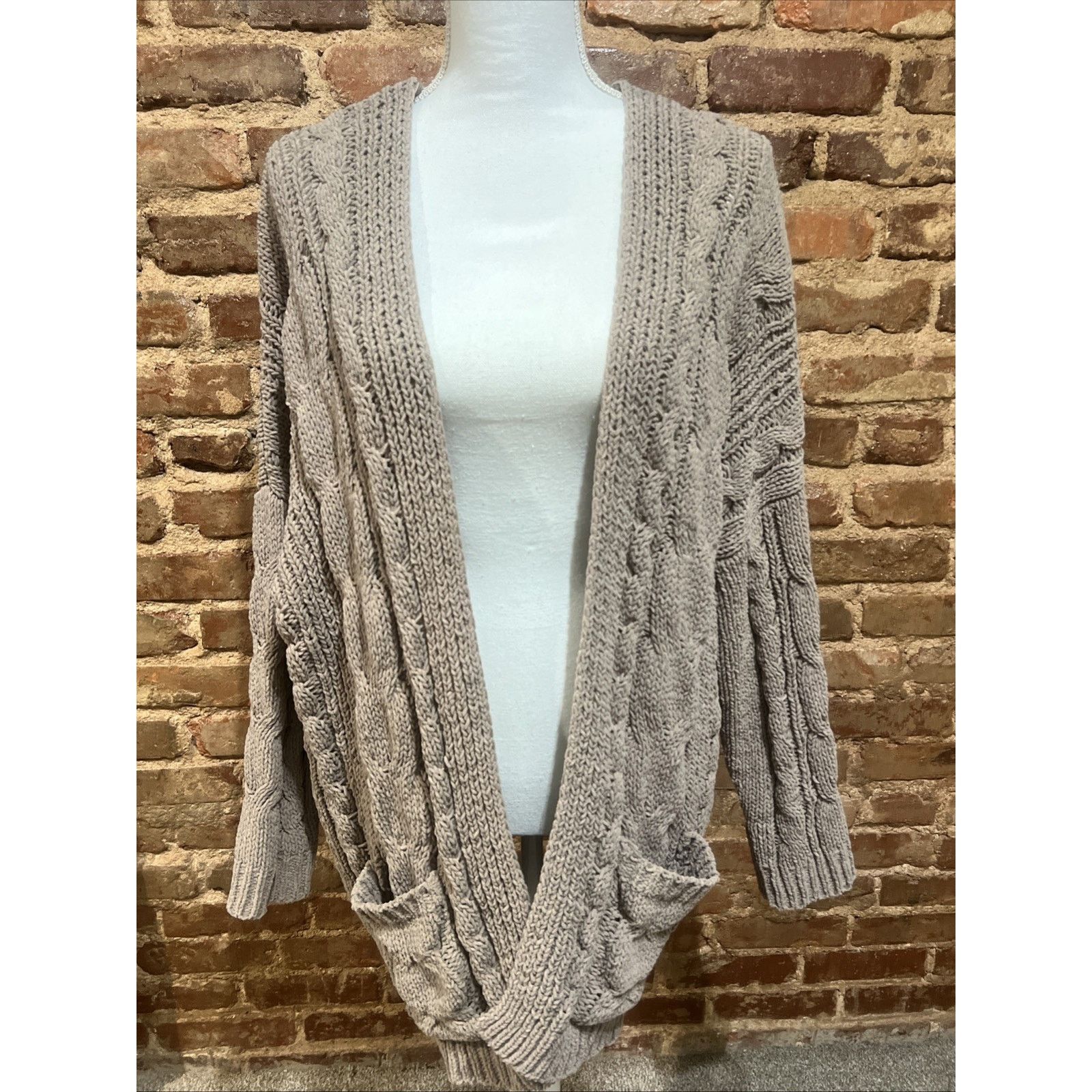 Love Tree Women's Brown Cardigan Size Large Open Front